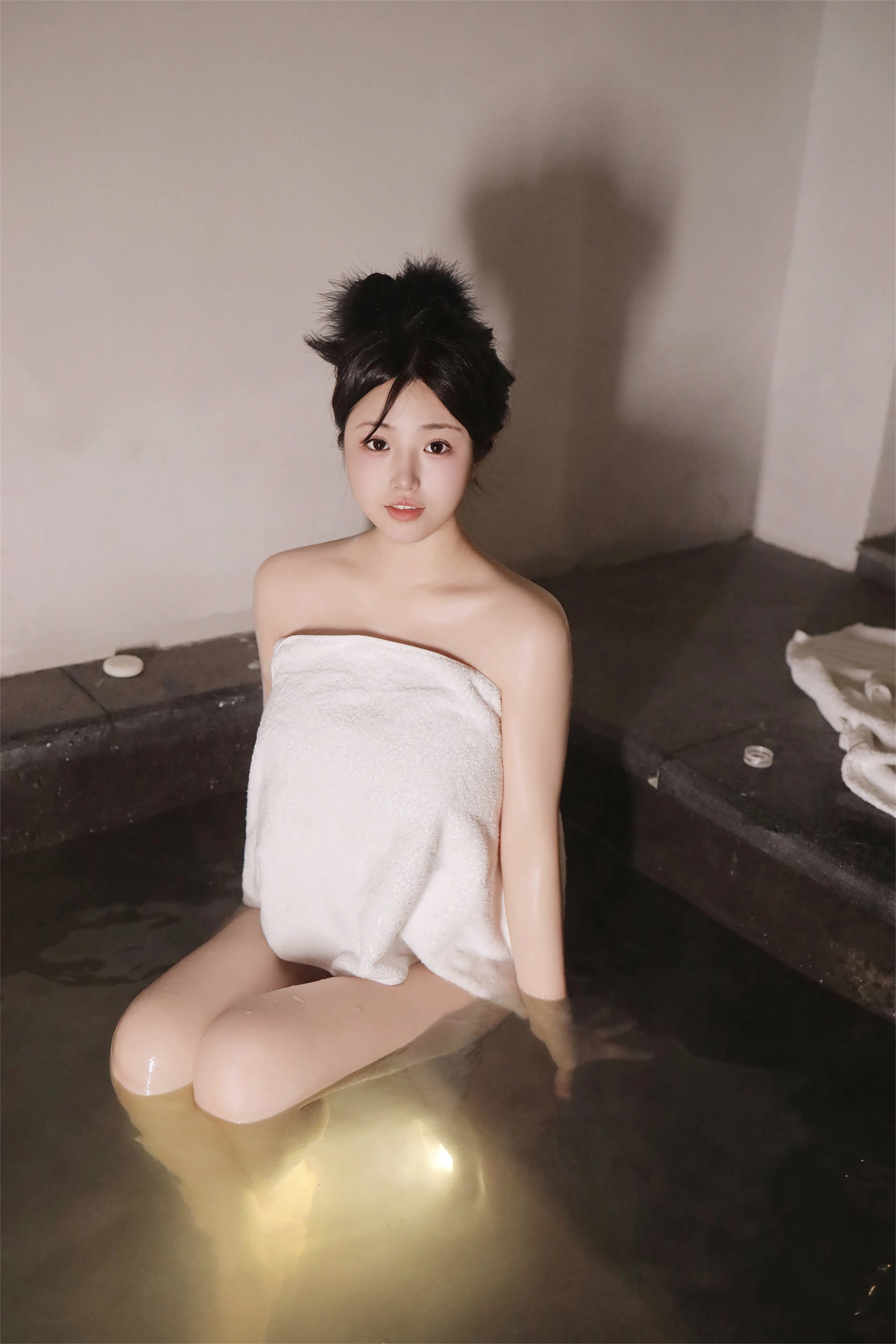  XiuRen 内购版 No.7977 陈小花 泡澡 [61P]第1张