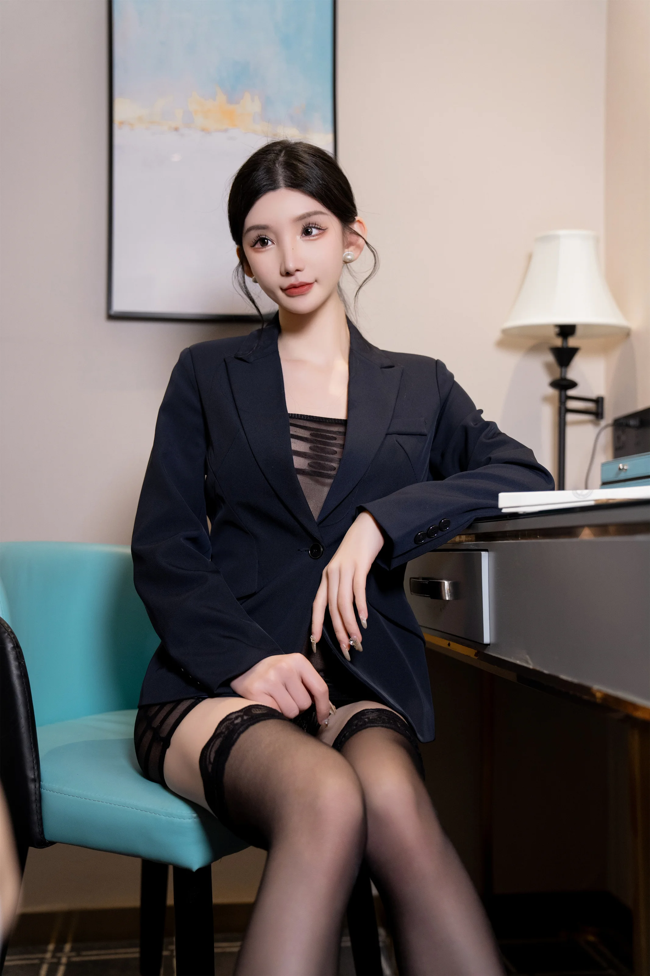  XiuRen 内购版 No.7956 周于希Sally 丝袜销售员 [98P]第6张