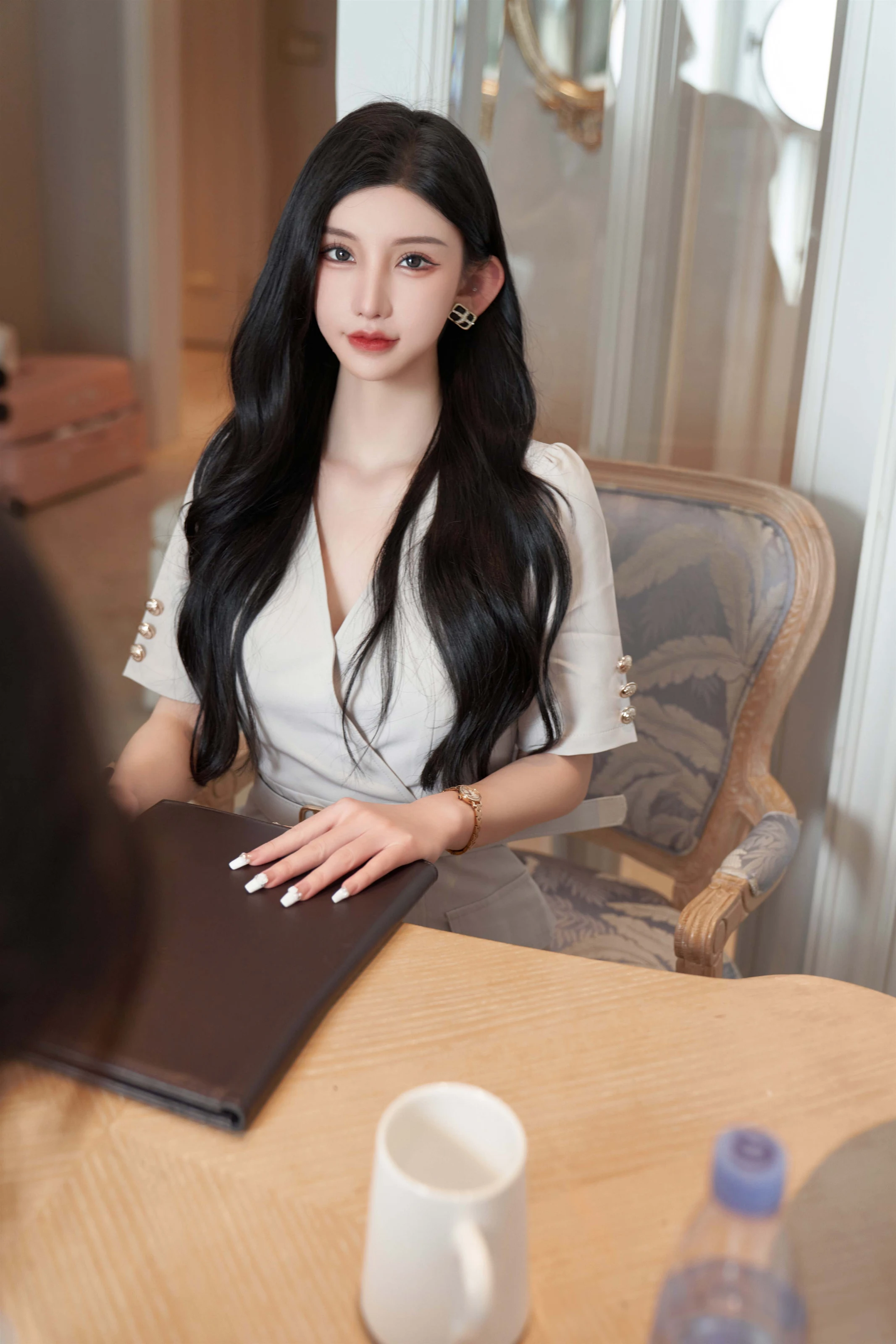  XiuRen 内购版 No.7157 周于希Sally 女律师 [100P]第4张