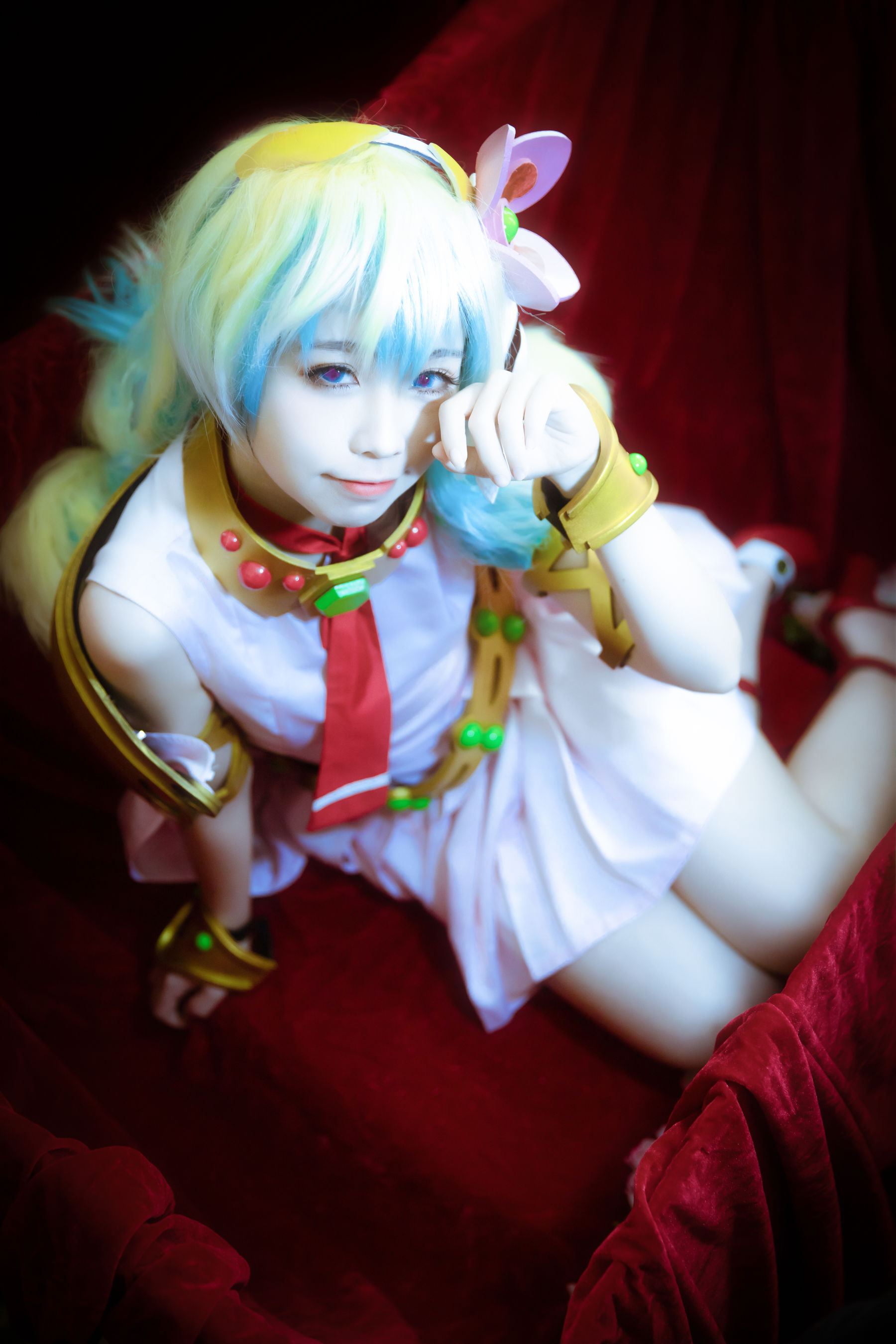 [网红COSER写真] 动漫博主G44不会受伤 - 尼娅第12张