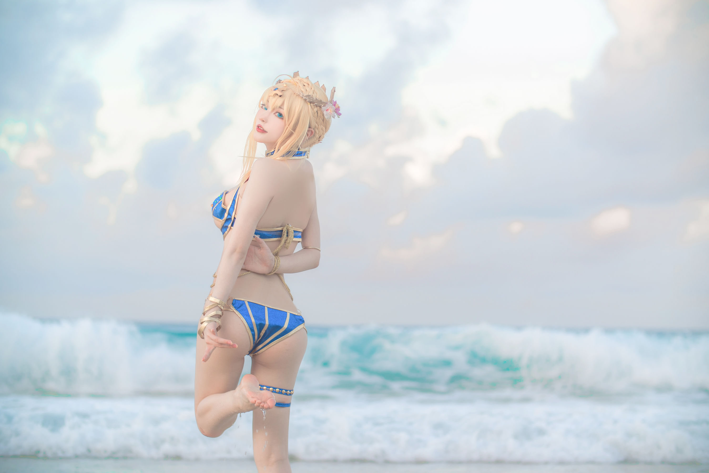 [网红COSER写真] 起司块wii写真 - 白枪泳装第11张