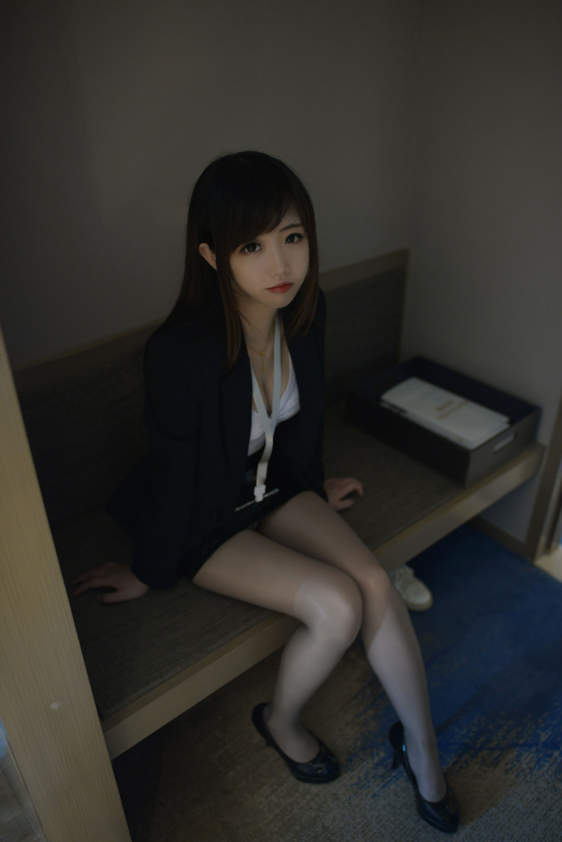 [COS福利] Cos小姐姐雪琪 - 小秘书第23张