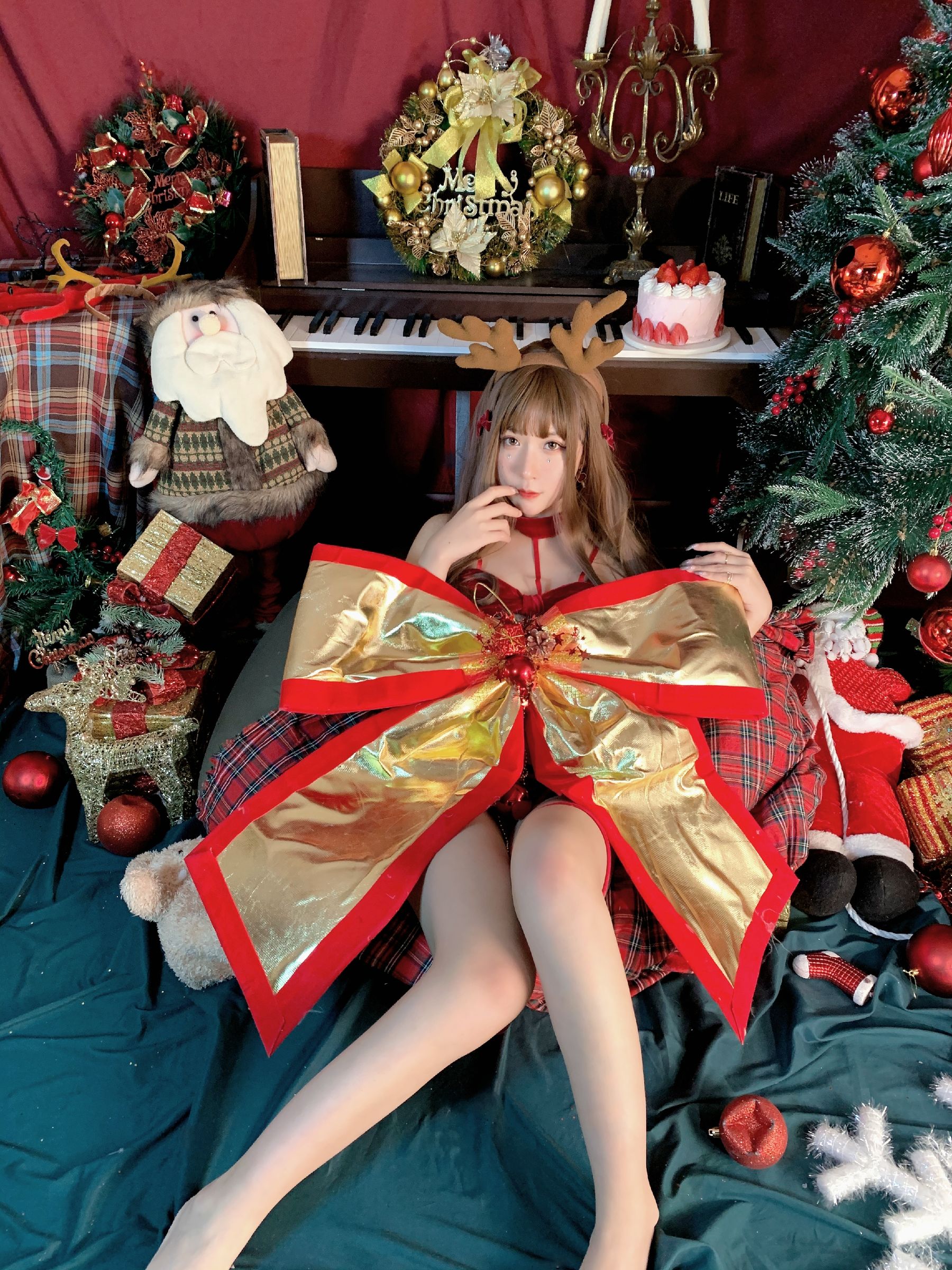[COS福利] 巨乳猫九酱Sakura - 圣诞特辑第12张