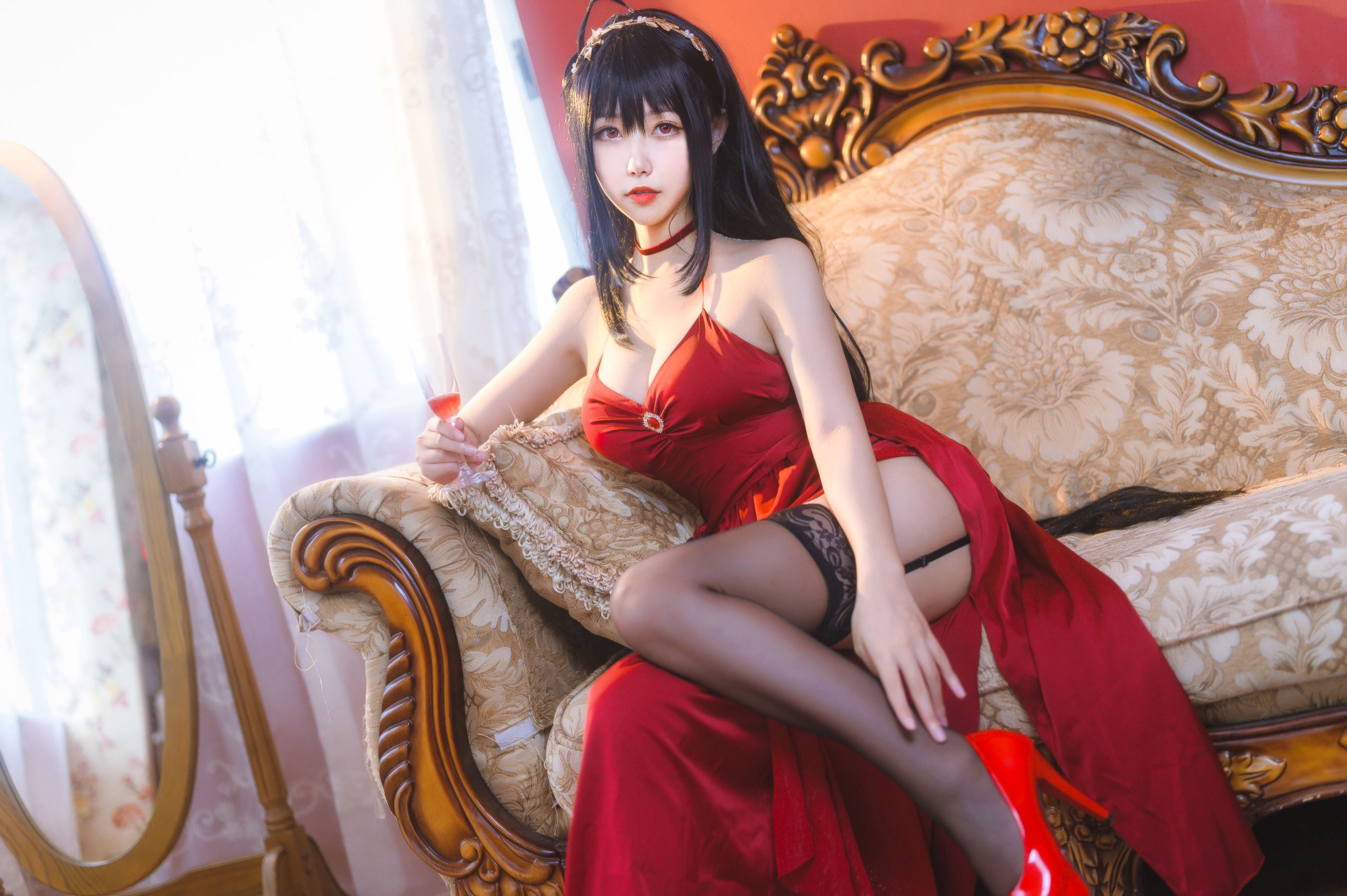 [COS福利] 微博妹子Momoko葵葵 - 大凤之礼服第1张