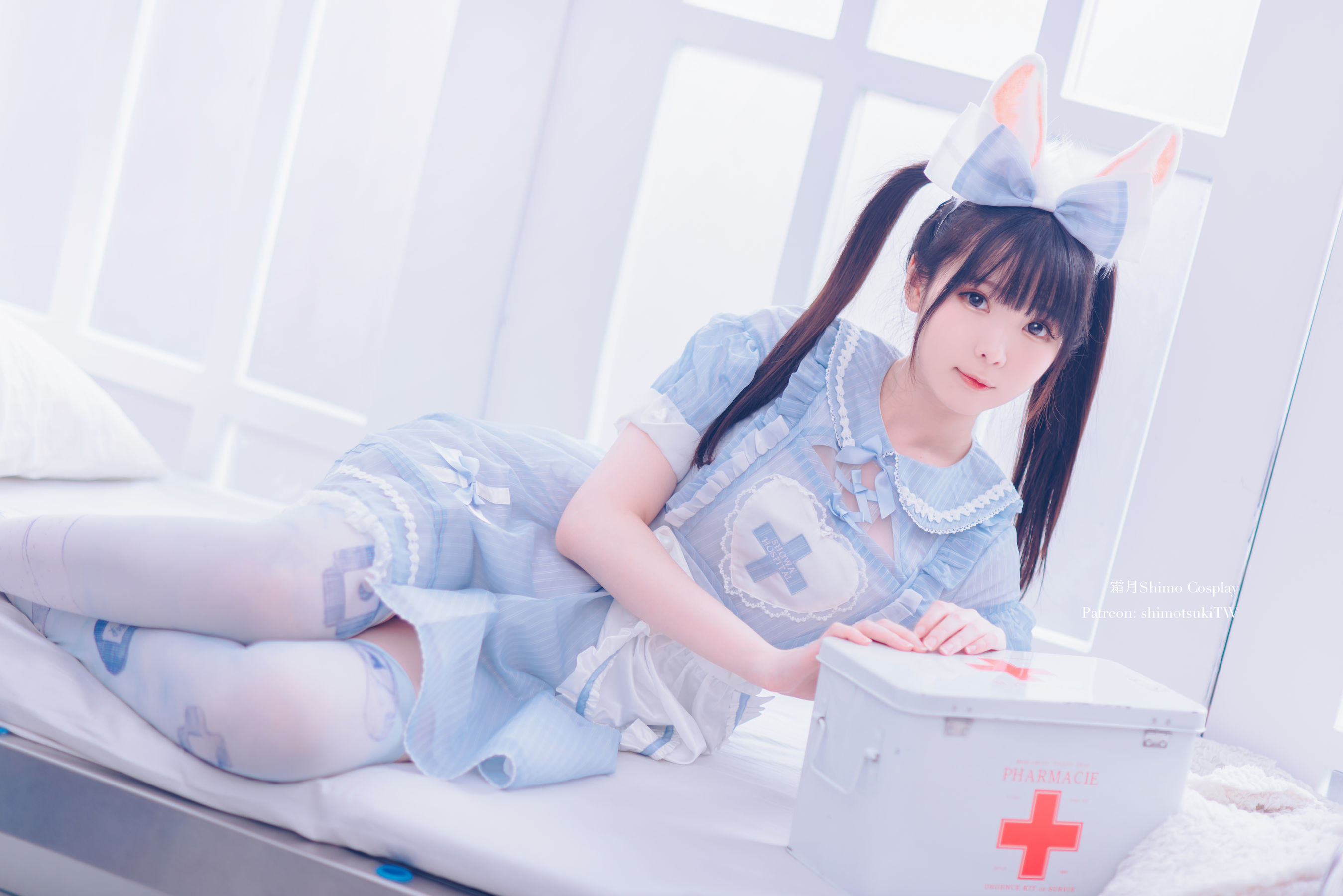 [COS福利] 微博妹纸霜月shimo - 女仆裙第2张