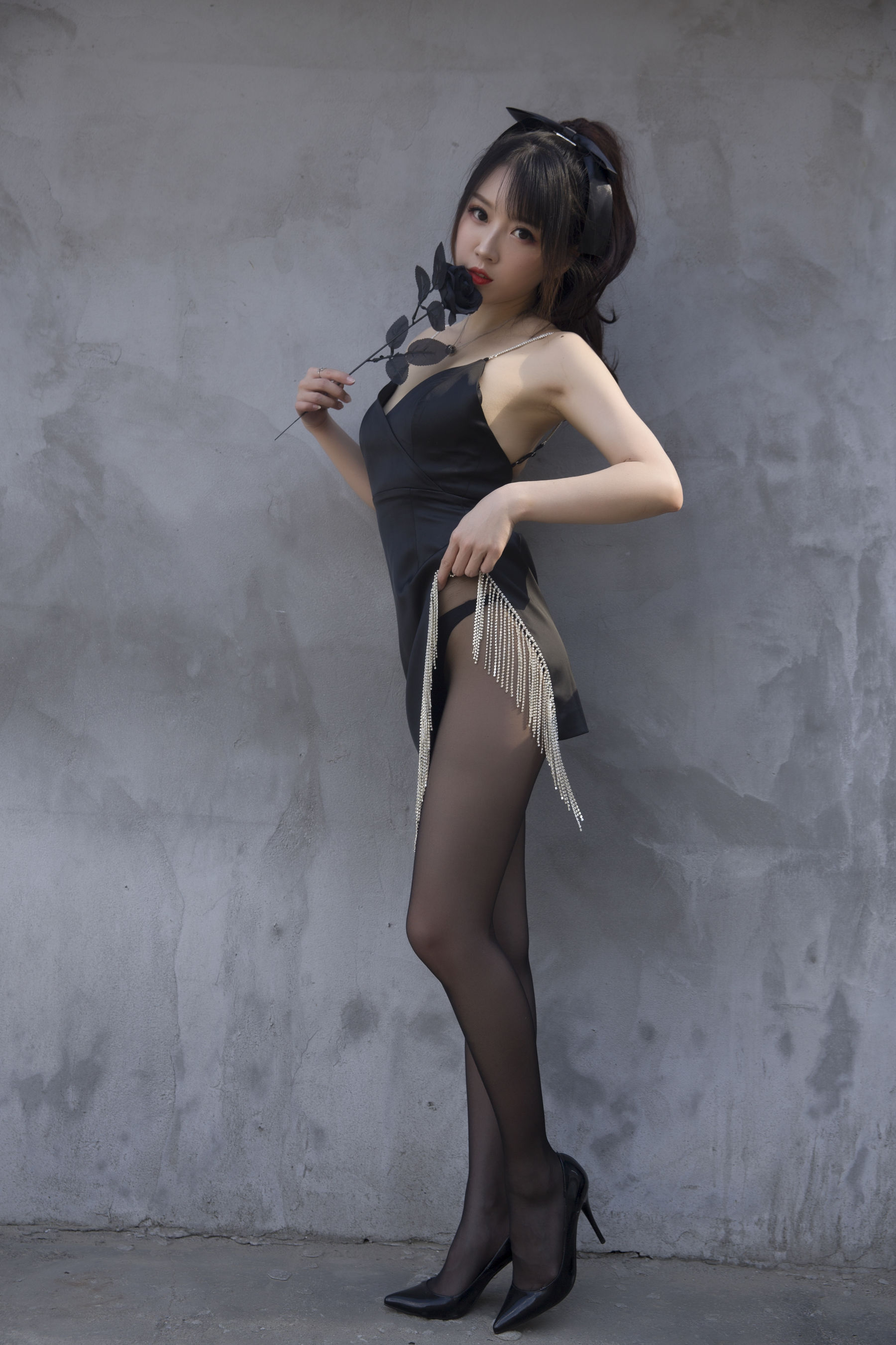 [COS福利] 斗鱼主播小女巫露娜 - 黑色流苏第10张