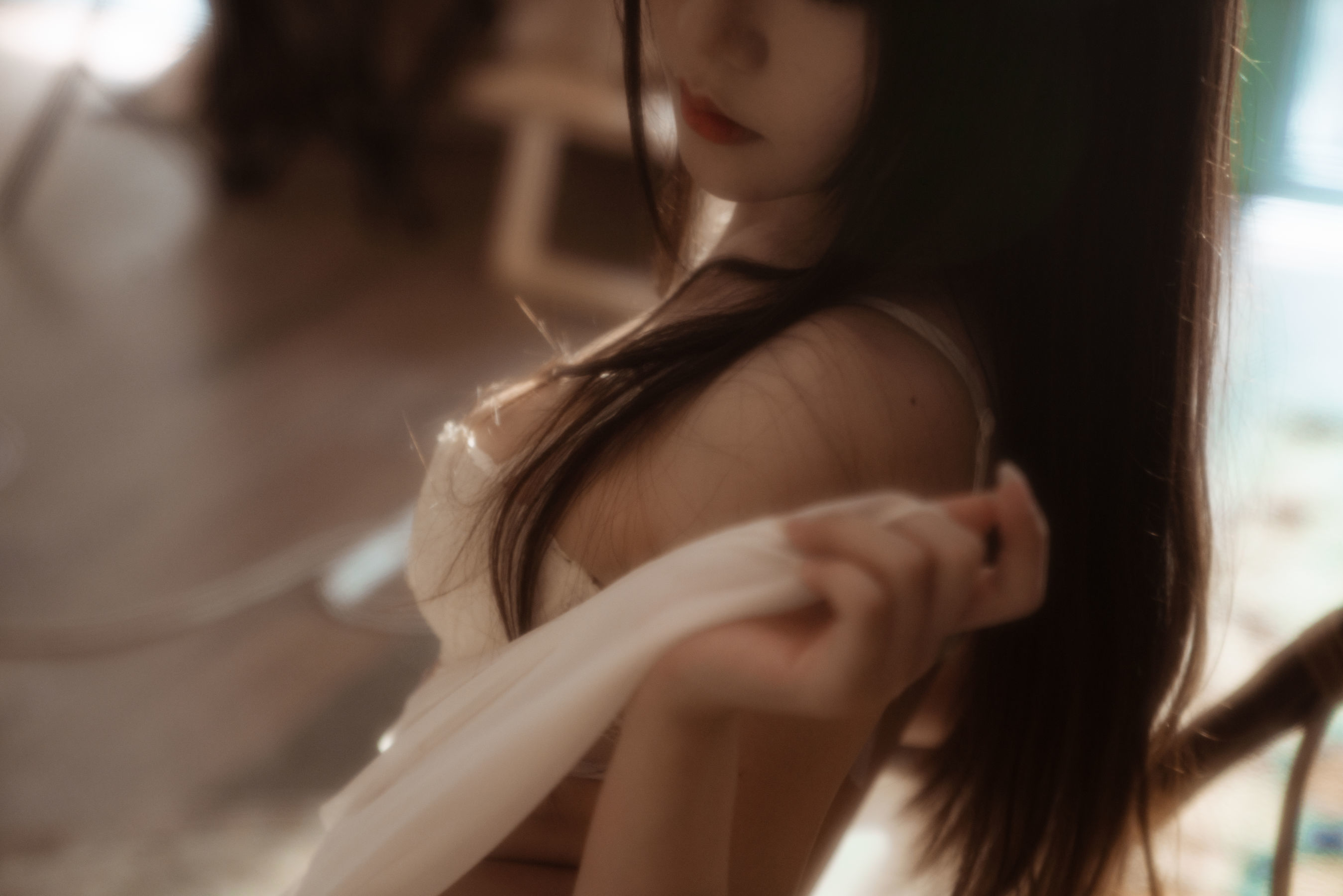 [网红COSER] 香草喵露露 - 室内白色蕾丝第22张