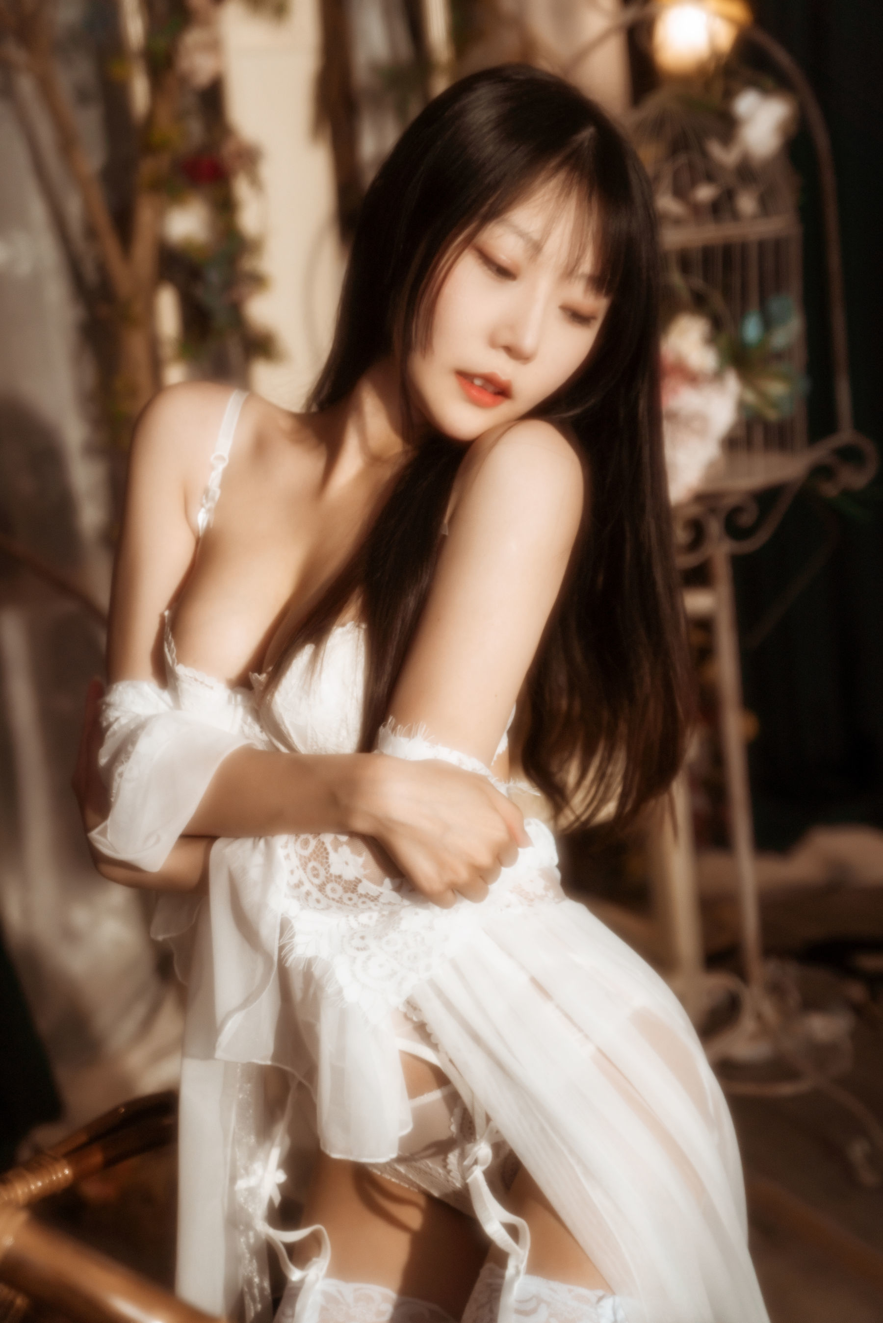 [网红COSER] 香草喵露露 - 室内白色蕾丝第20张