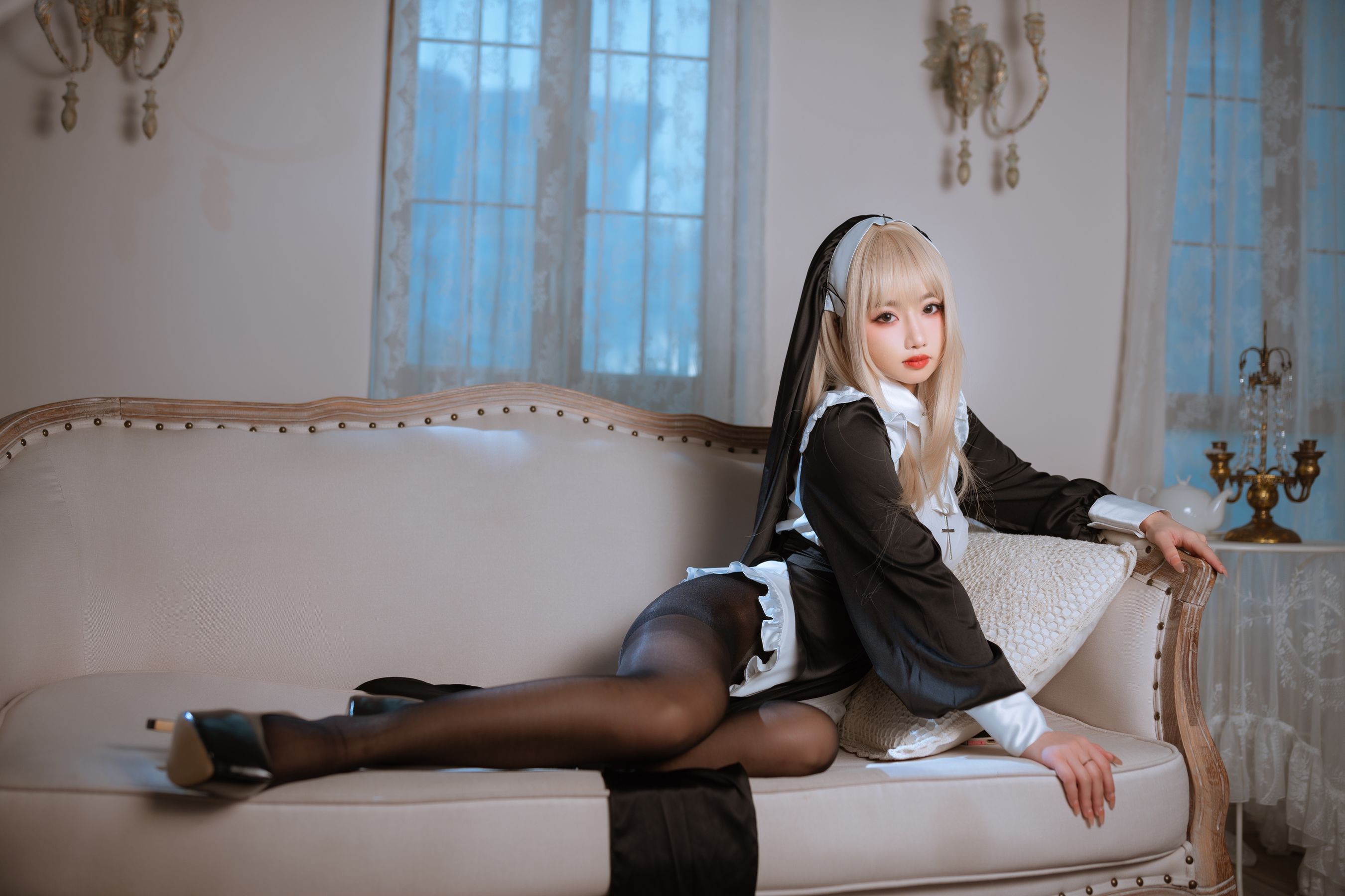 [福利COS] 白嫩美少女鬼畜瑶 - 修女第12张