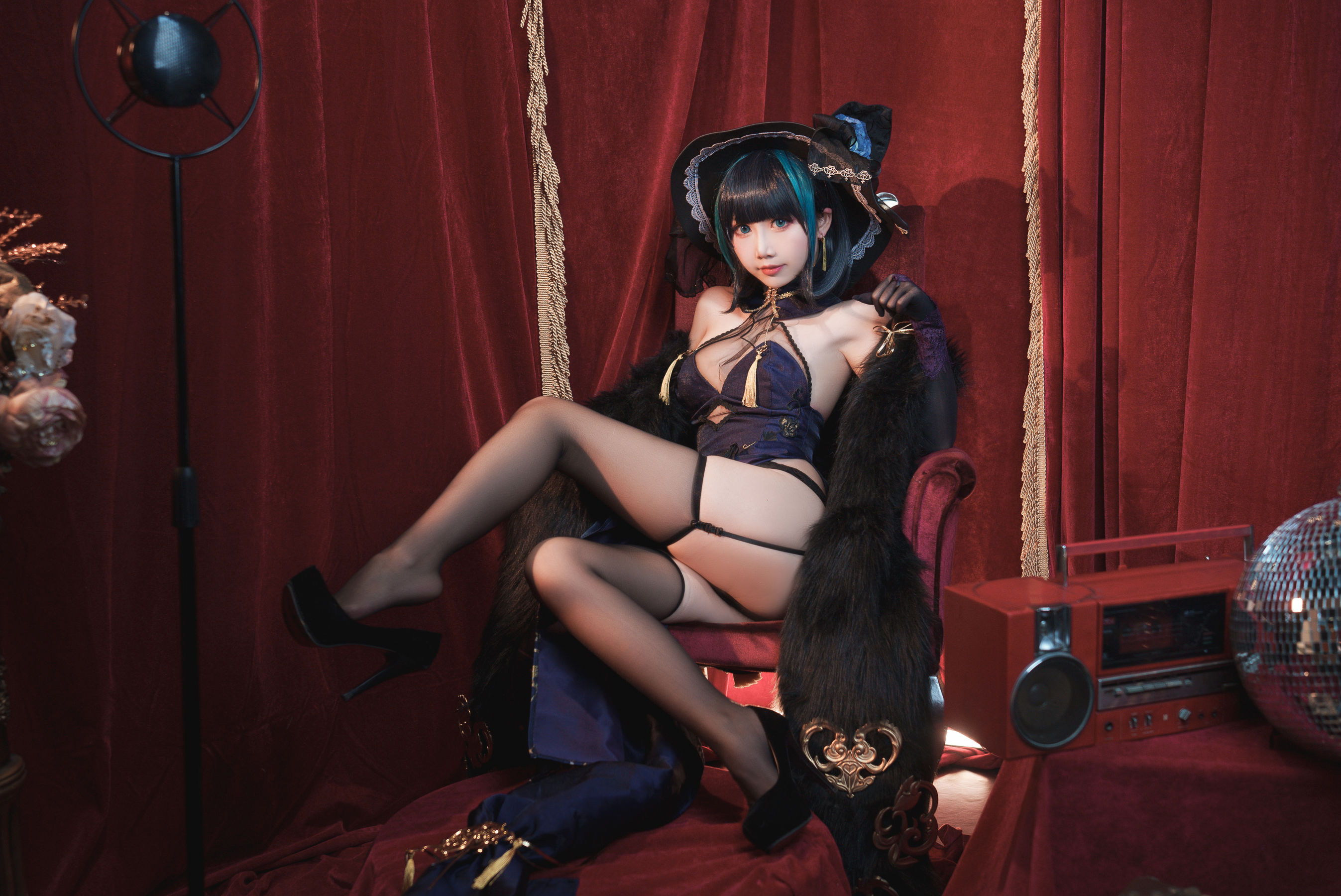 [福利COS] 可爱人气Coser面饼仙儿 - 柴郡旗袍第6张