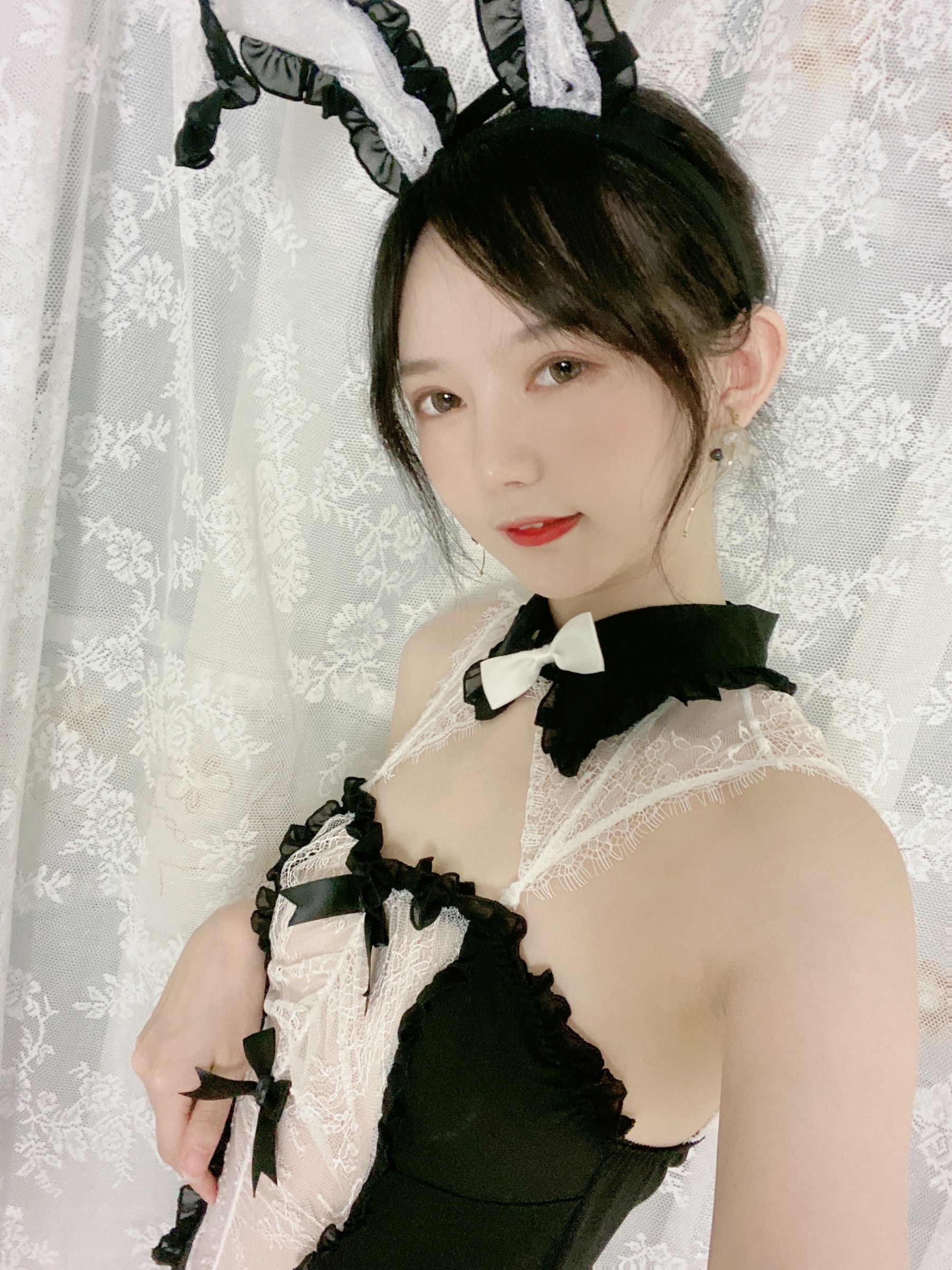 [福利COS] 51酱 - 油光袜第4张