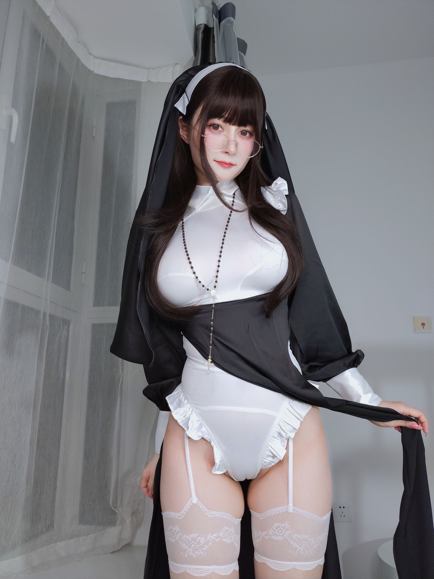 [福利COS] Coser小姐姐白银 - 修女第43张