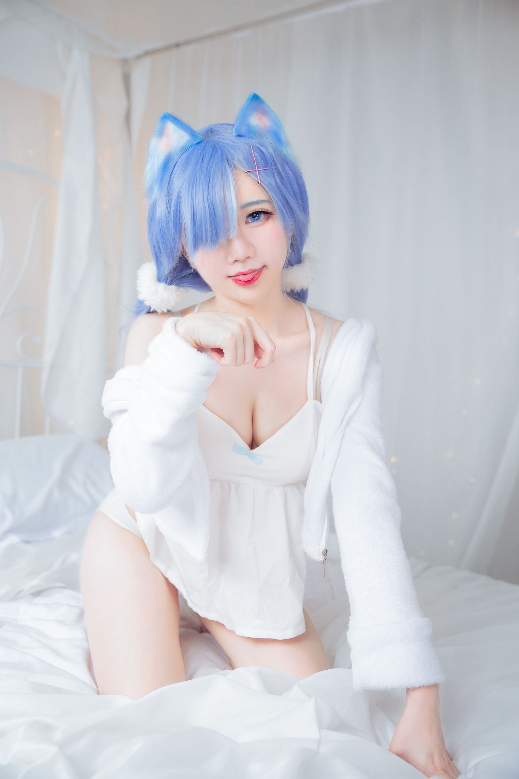 [网红COS] Sally Dorasnow - Rem White Kitty第12张