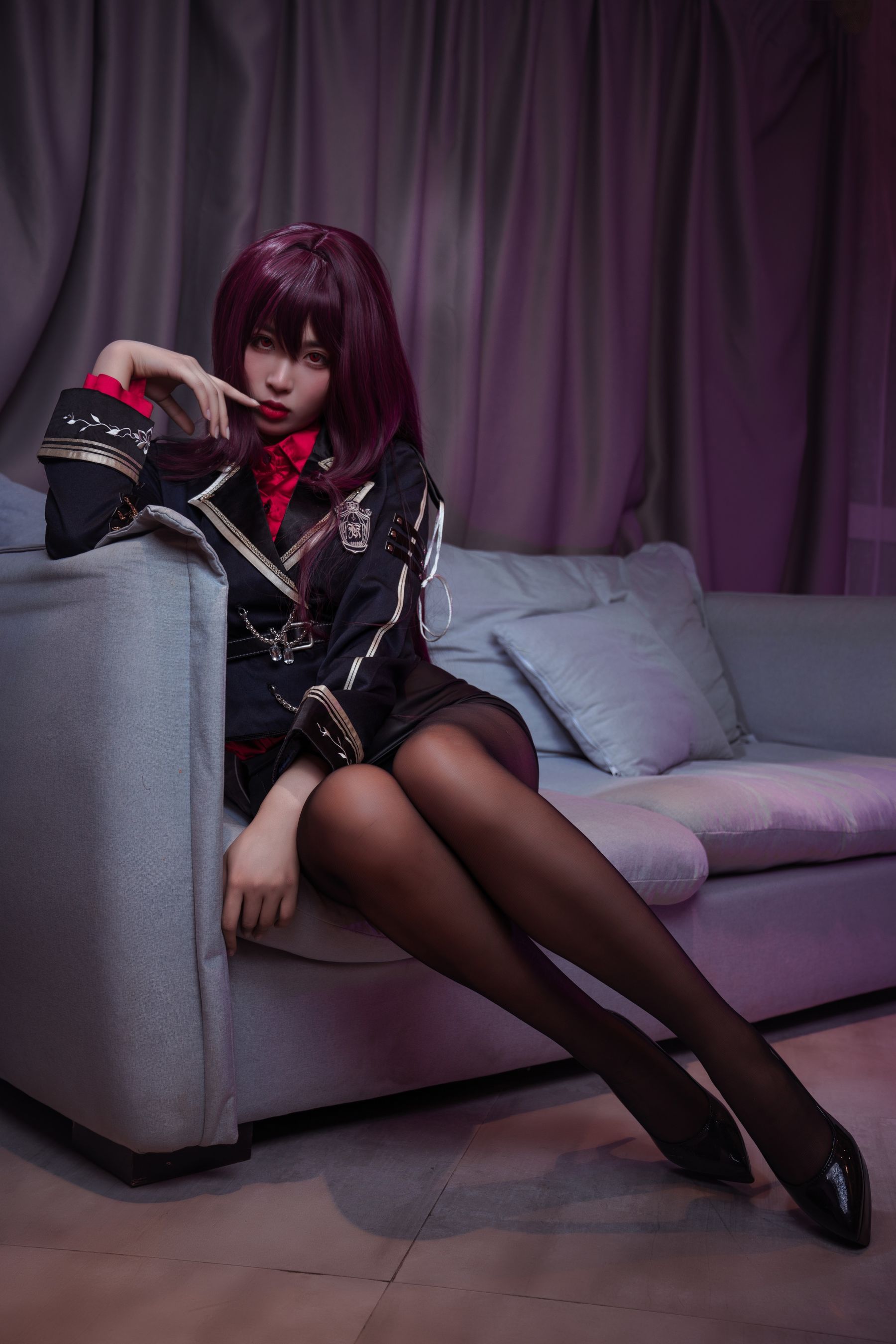 [网红COS] 轩萧学姐 - 师匠OL第1张