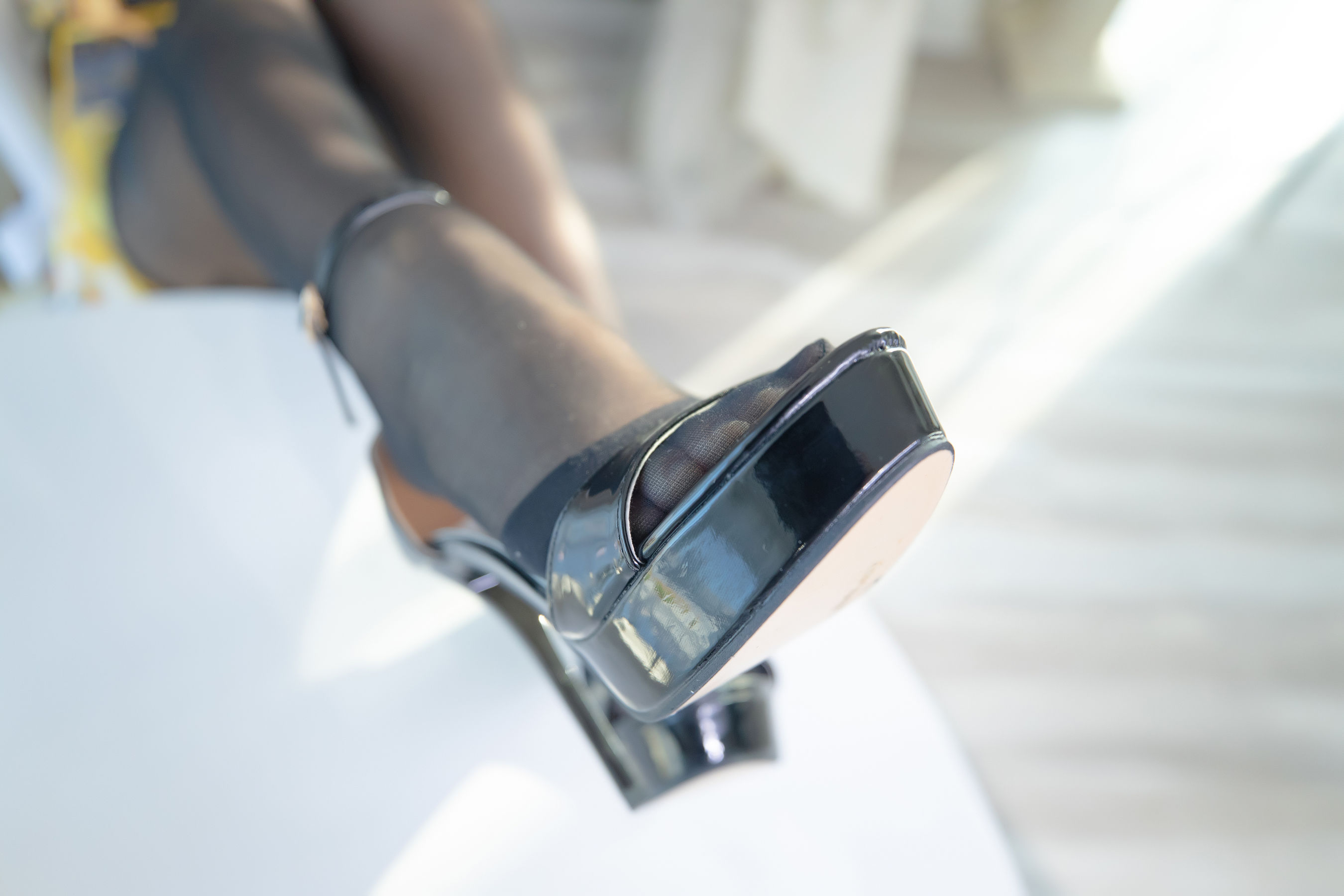 [网红COS] 萝莉神楽板真冬 黑丝胡桃第6张