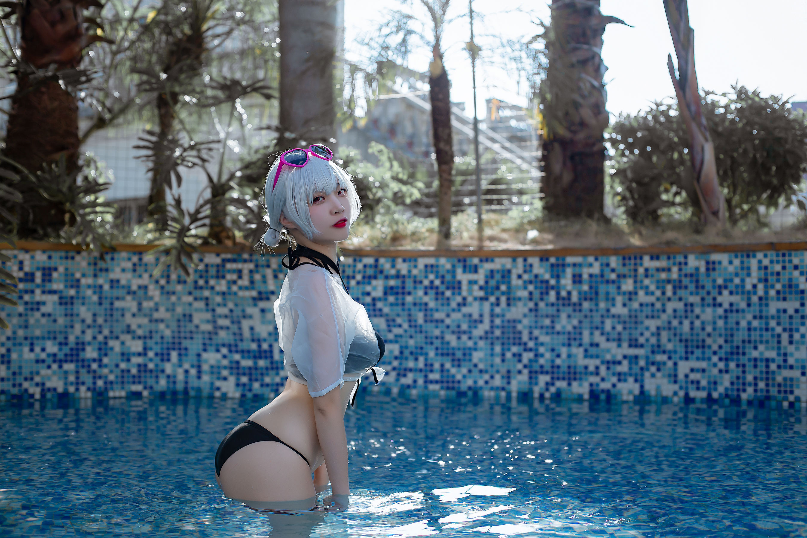 [福利COS] 人气Coser二佐Nisa - 碧蓝航线 天狼星泳装第1张