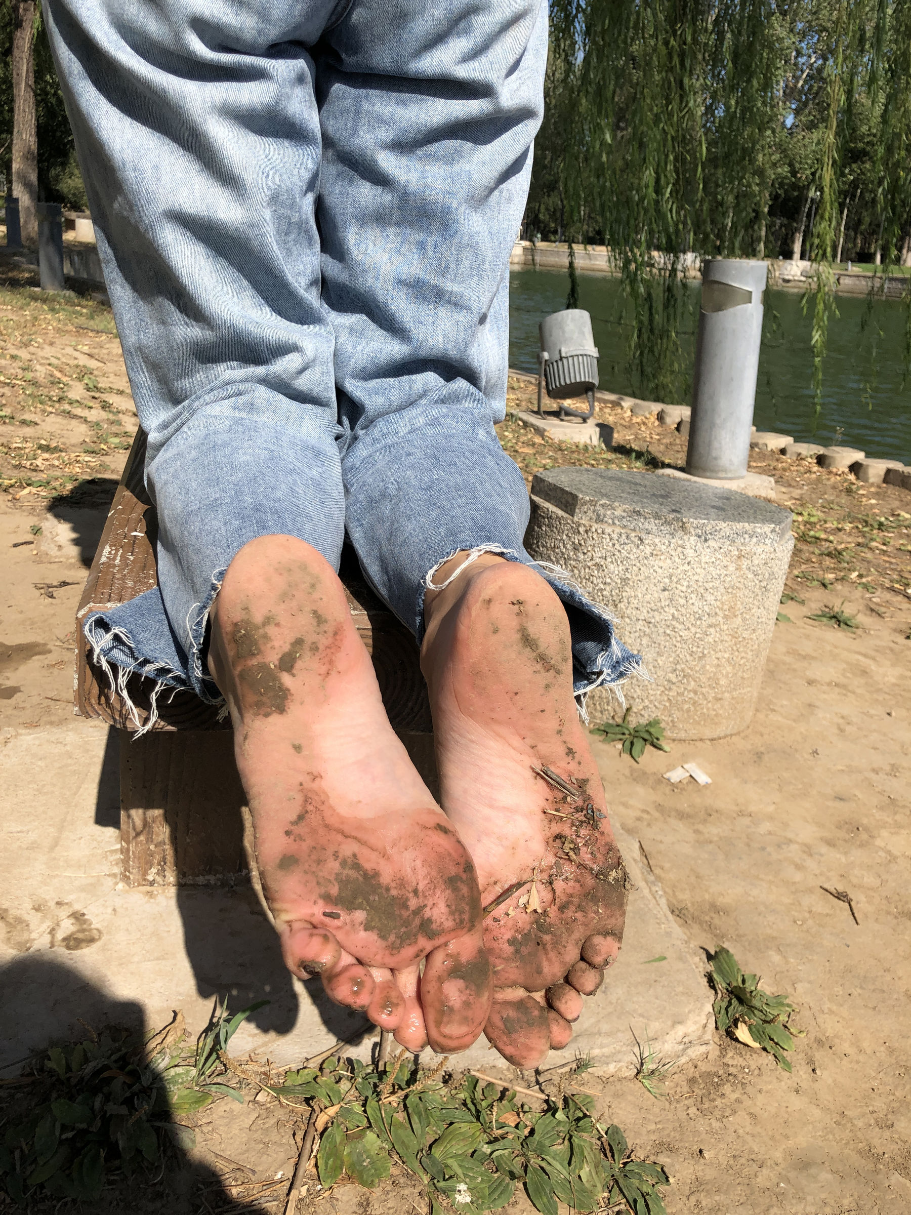 [福利COS] 安乔乔儿(Nia乔乔) No.007 乔乔脏脚底第32张