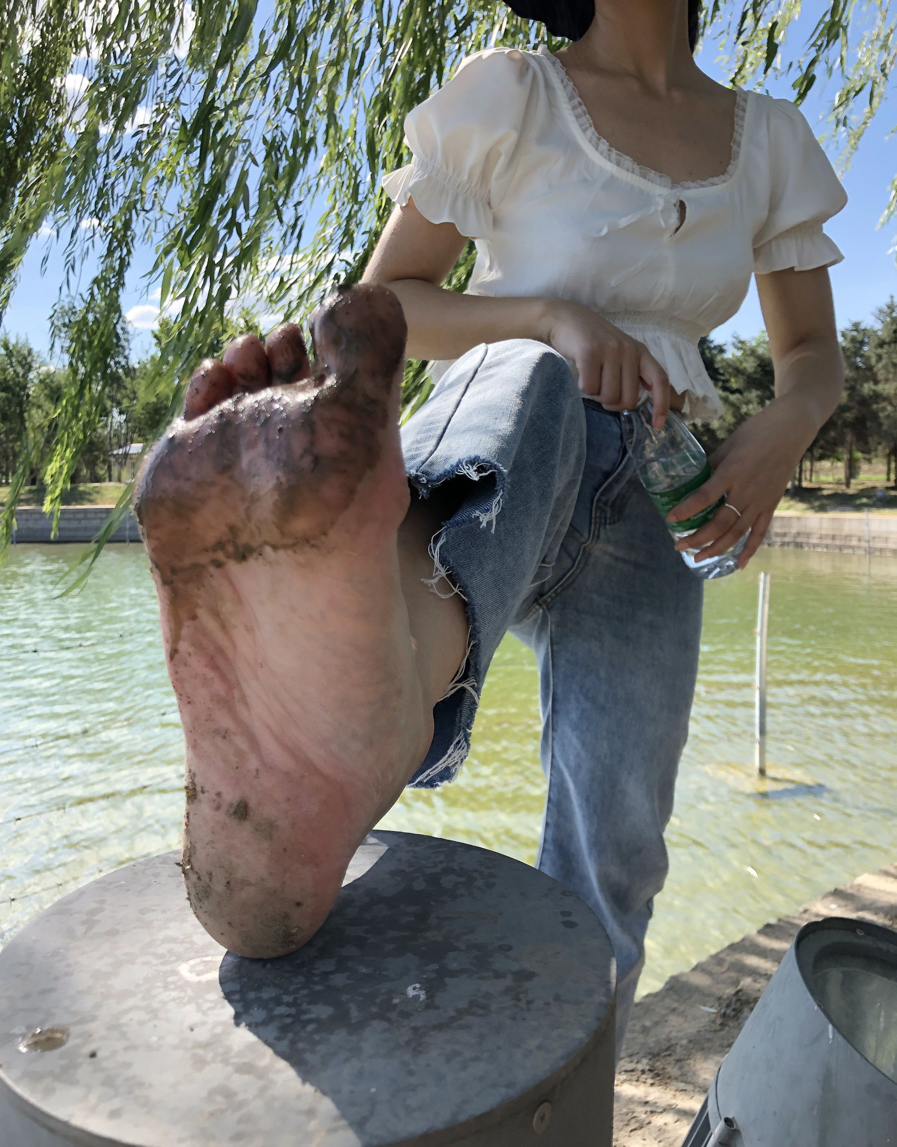 [福利COS] 安乔乔儿(Nia乔乔) No.007 乔乔脏脚底第23张