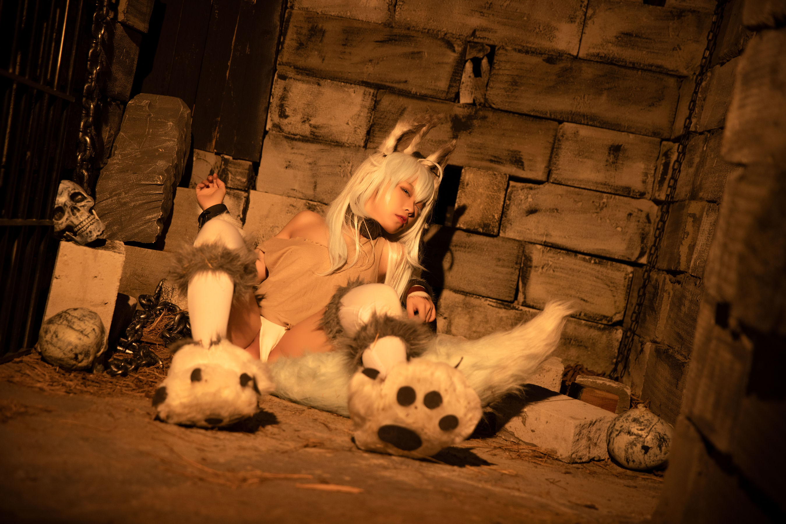 [福利COS] 动漫博主G44不会受伤 - 地牢刹那常服第13张