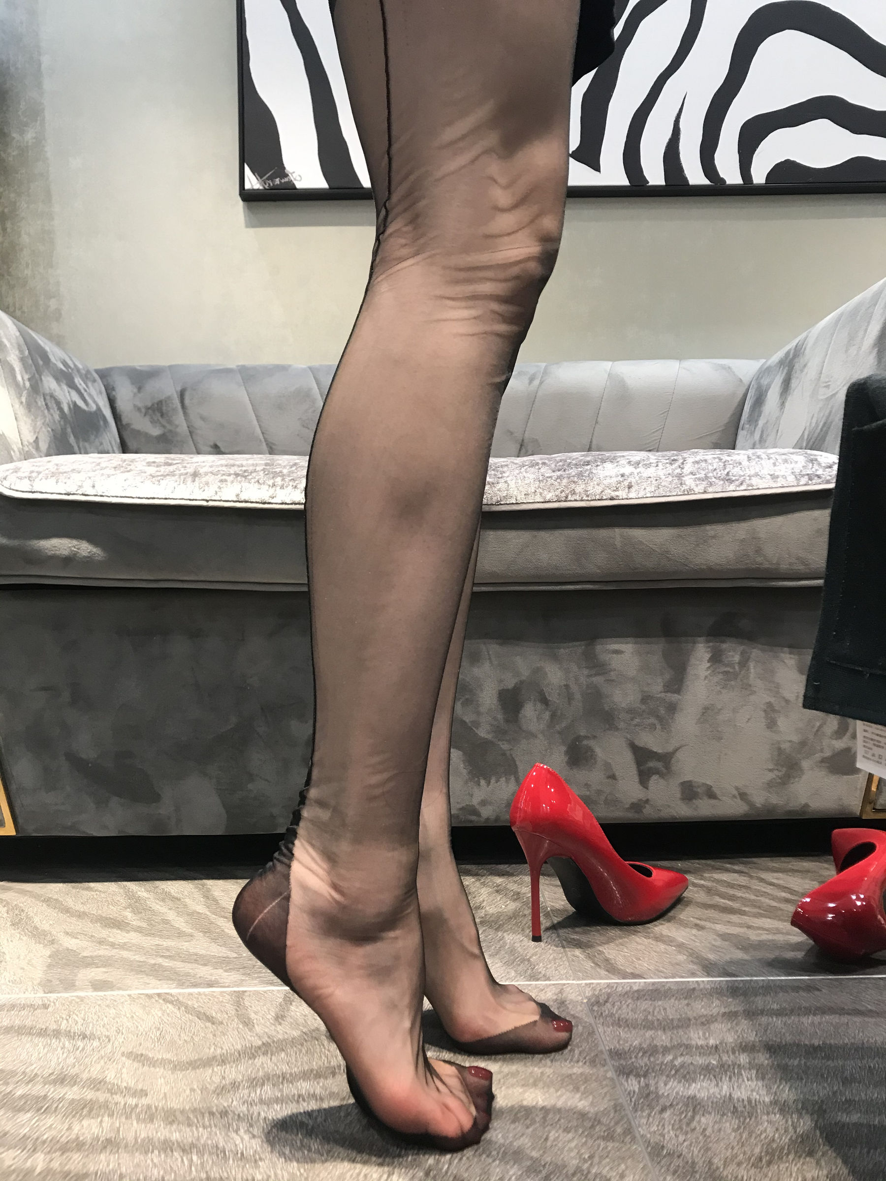 [福利COS] 丝足博主麋鹿_Monroe 2020.05.08 红高黑吊第7张