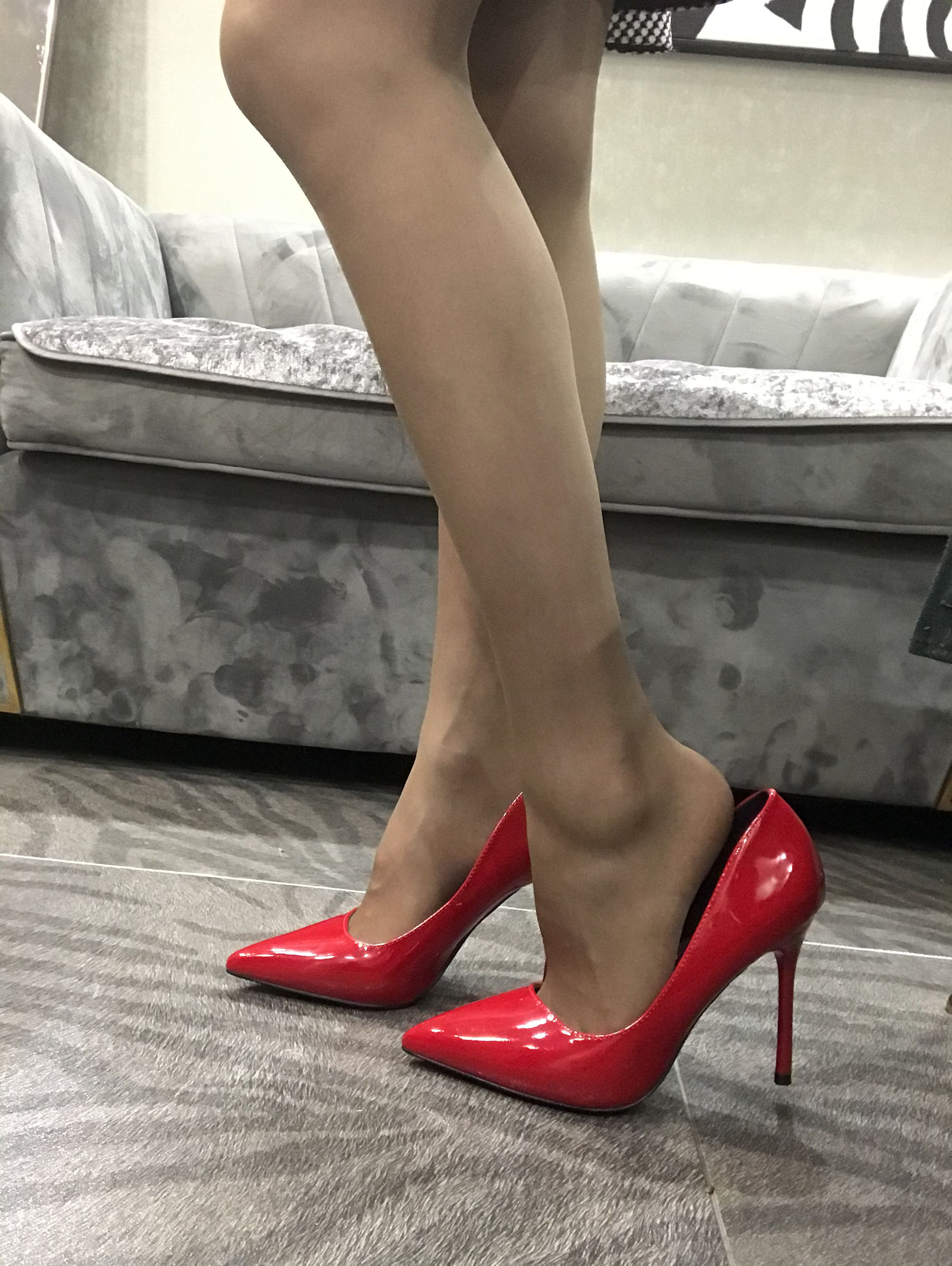 [福利COS] 丝足博主麋鹿_Monroe 2020.04.20 红高黑丝第20张