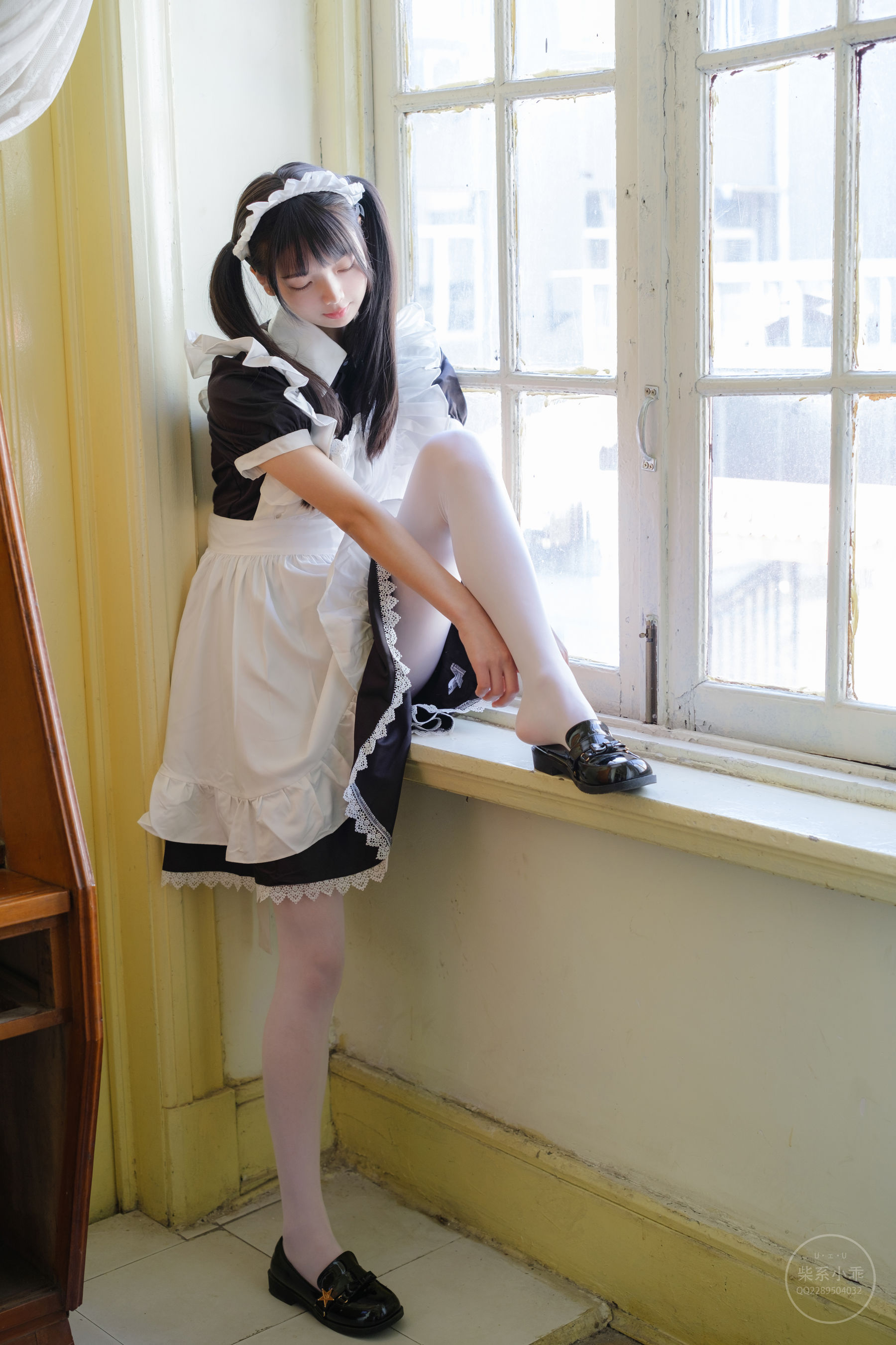 [福利COS] 柴系小乖(稚乖画册) - 夜夜白丝女仆第10张