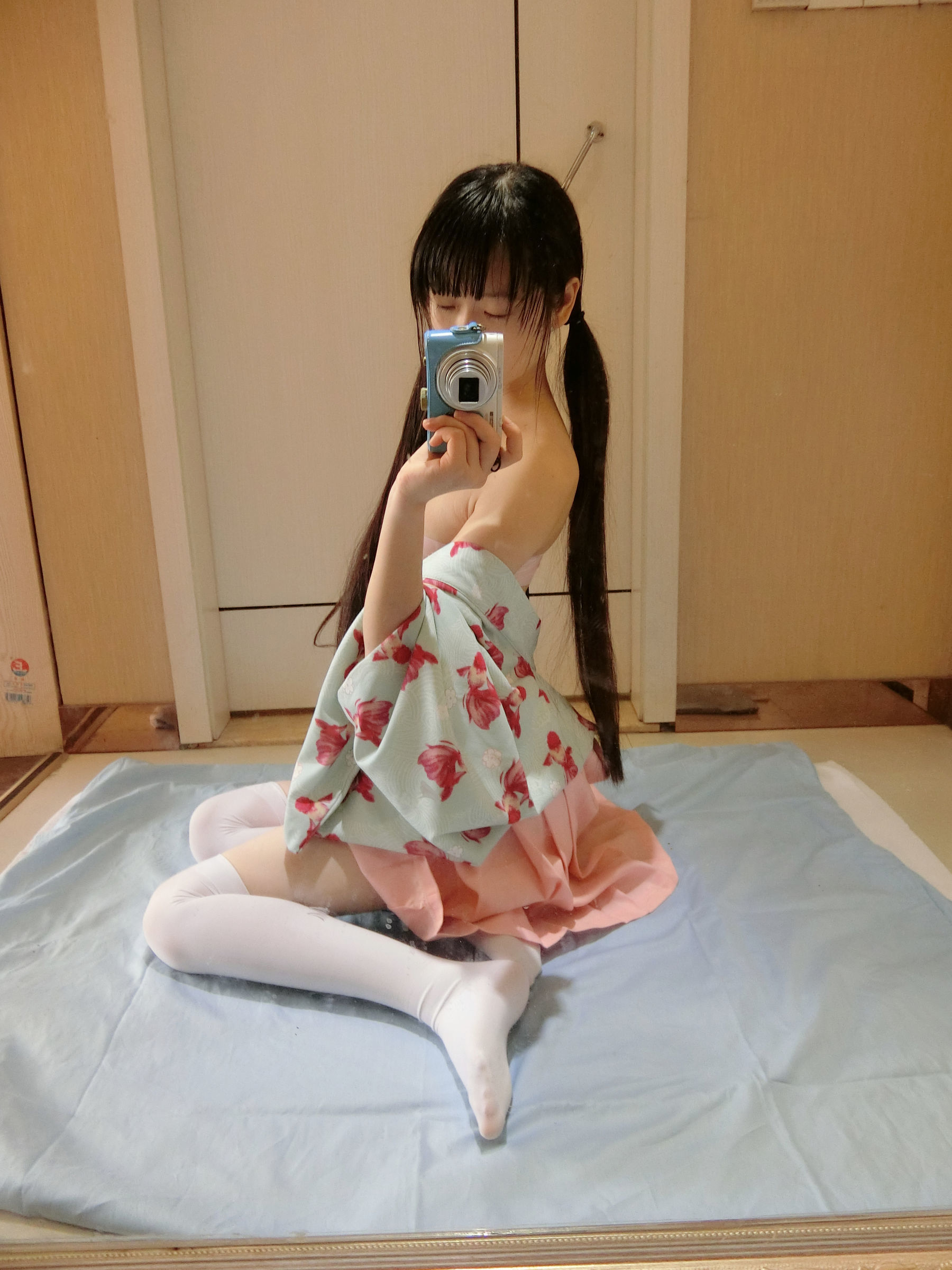 [福利COS] 微博萌妹子西尔酱 - 金鱼和服第7张