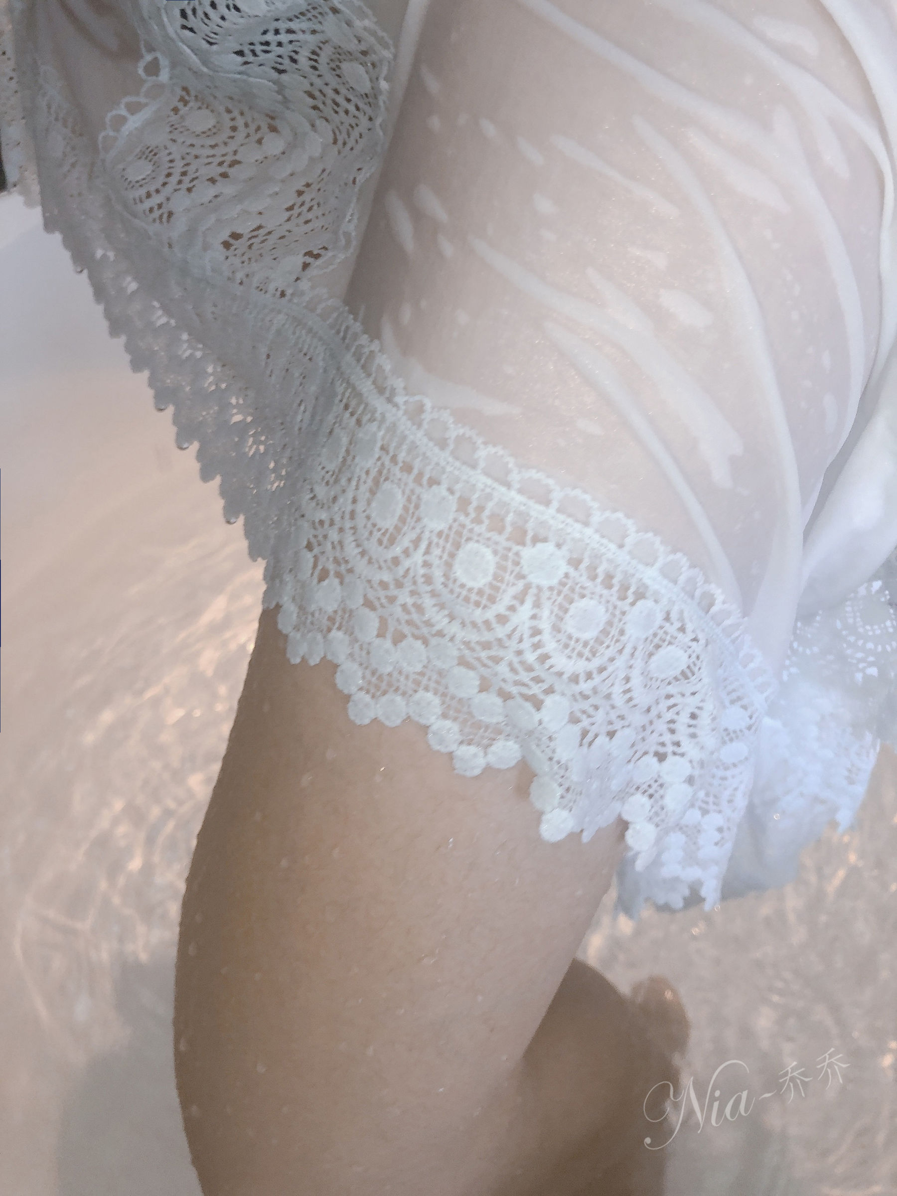 [福利COS] 安乔乔儿(Nia乔乔) No.024 美人出浴第37张