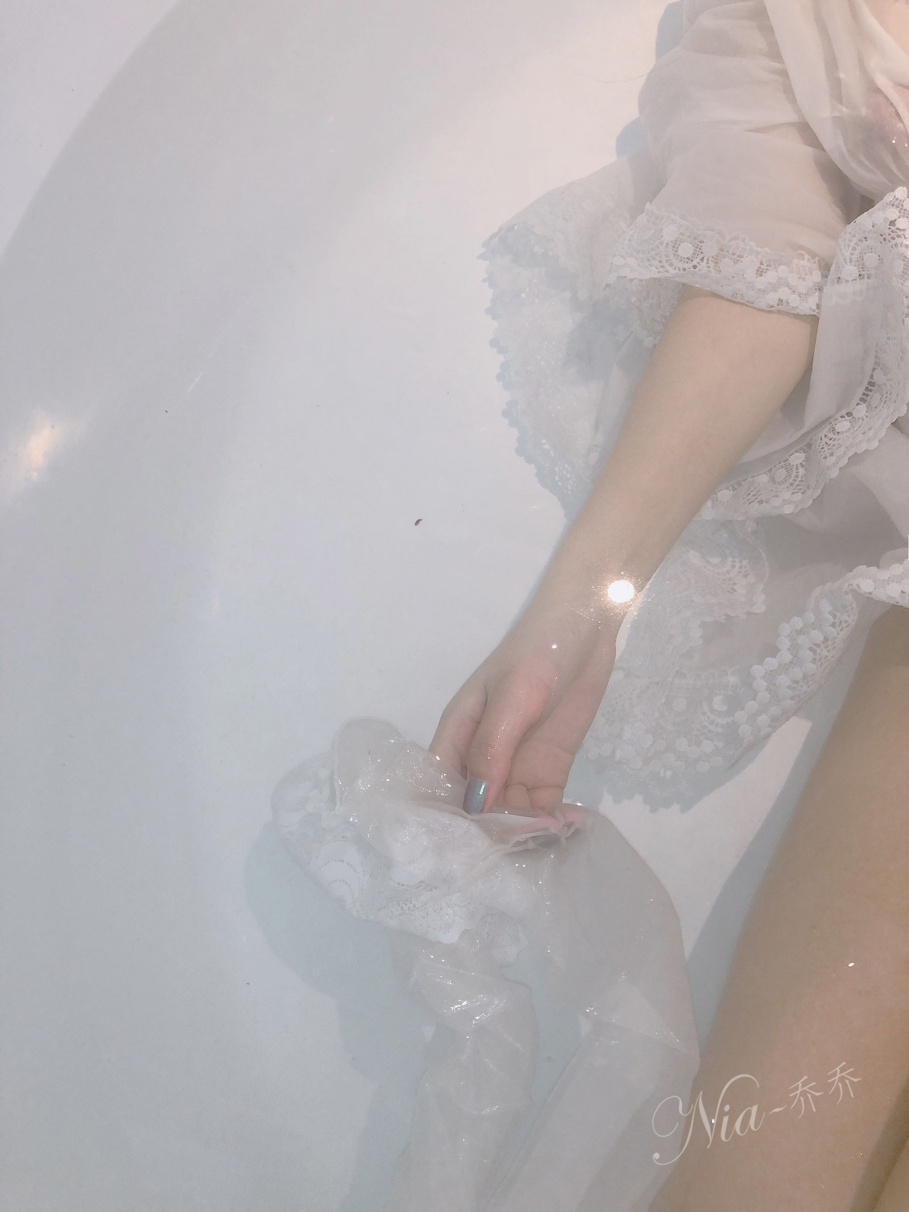 [福利COS] 安乔乔儿(Nia乔乔) No.024 美人出浴第34张