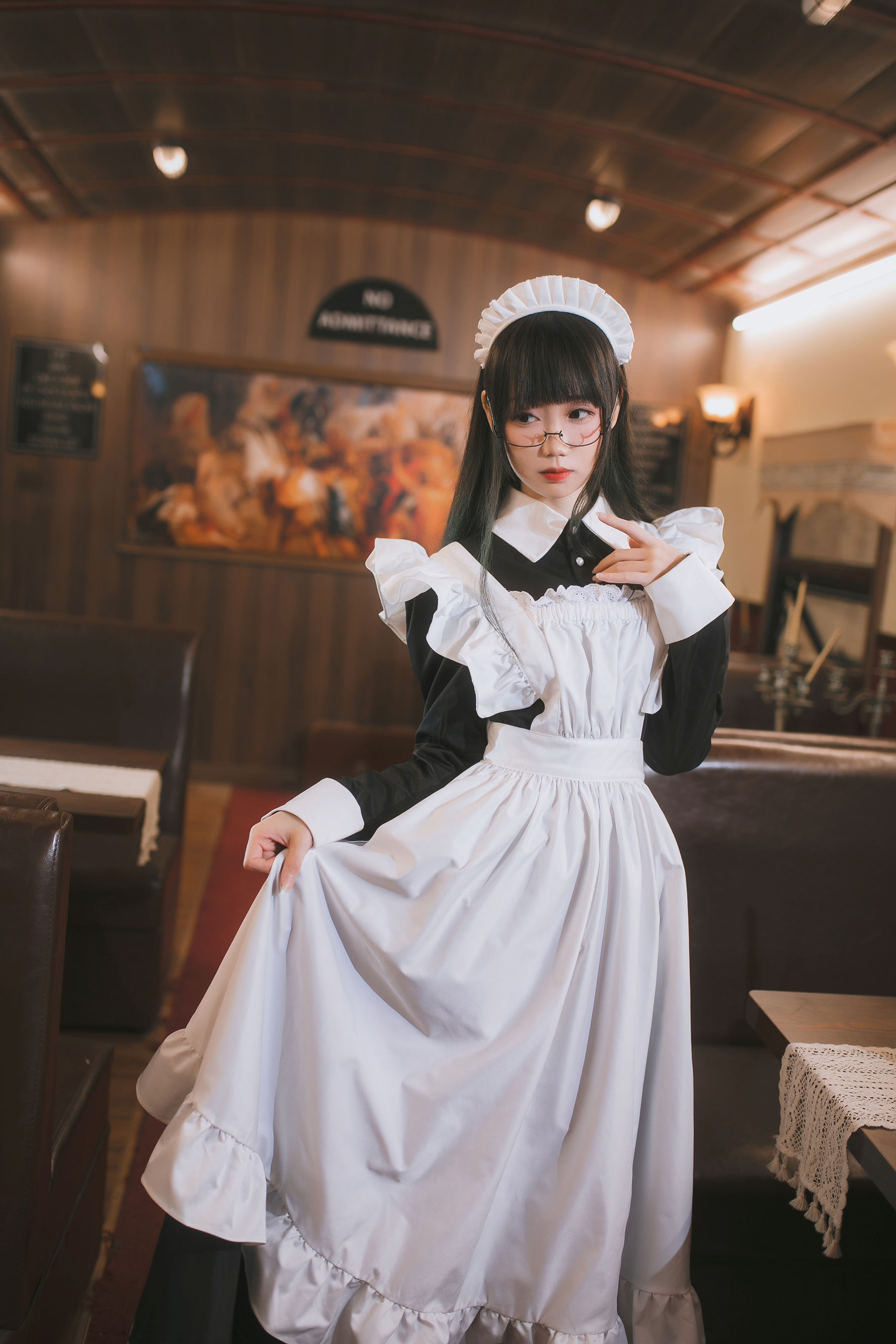 [福利COS] 焖焖碳 - 女仆第1张