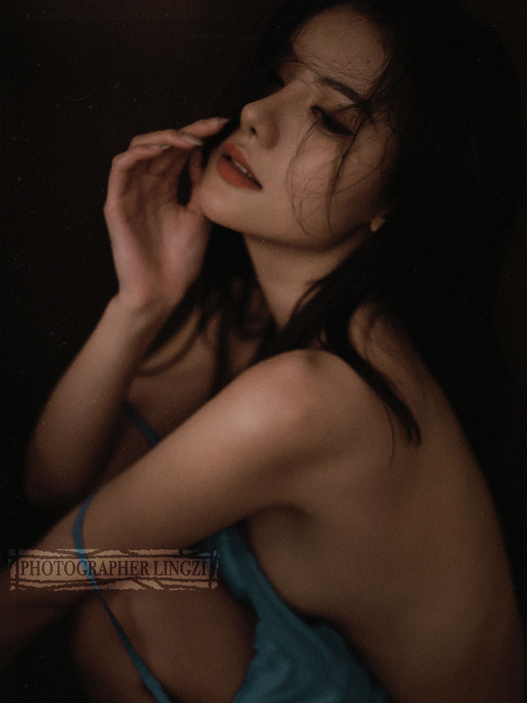 [福利COS] 美女模特Azhua19970(阿朱啊) 微密圈视图合集第68张