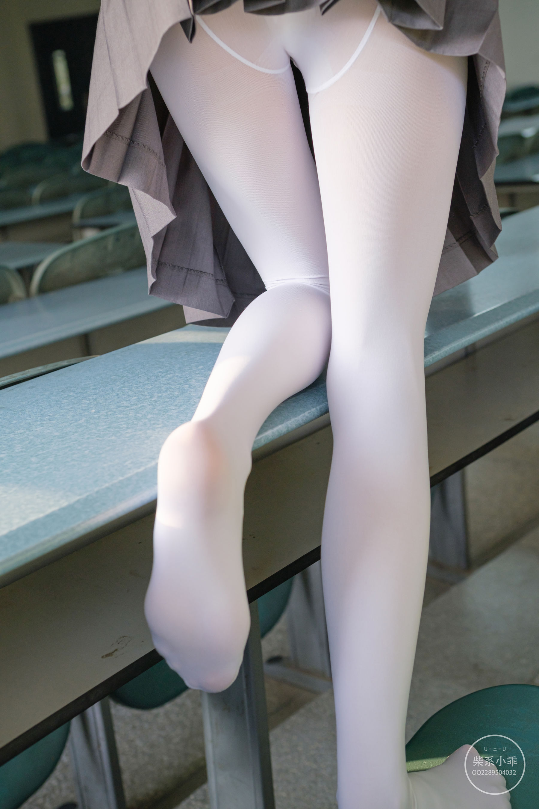 [福利COS] 柴系小乖(稚乖画册) - 夜夜 教室第14张