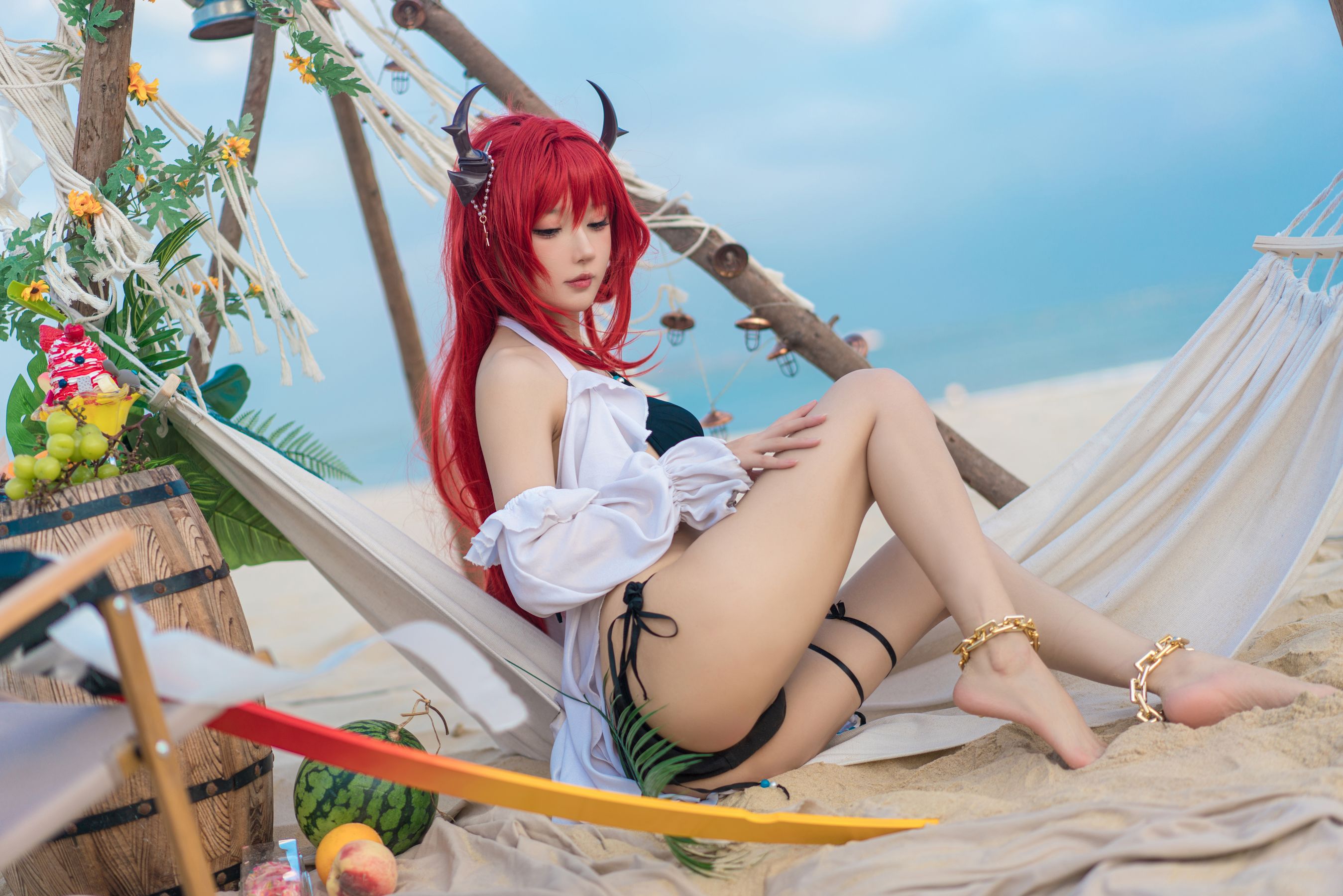 [福利COS] 动漫博主阿包也是兔娘 - 明日方舟 史尔特尔泳装第14张