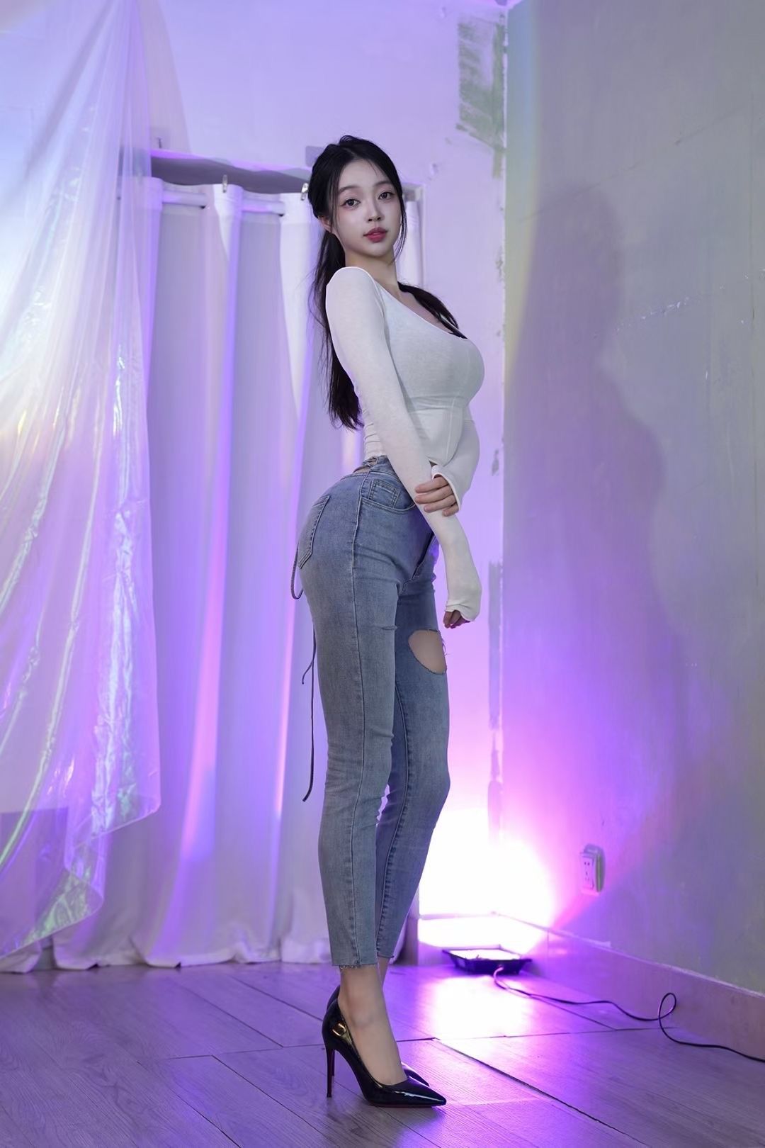 [福利COS] 徐珺大哥 微密圈视图合集第1张