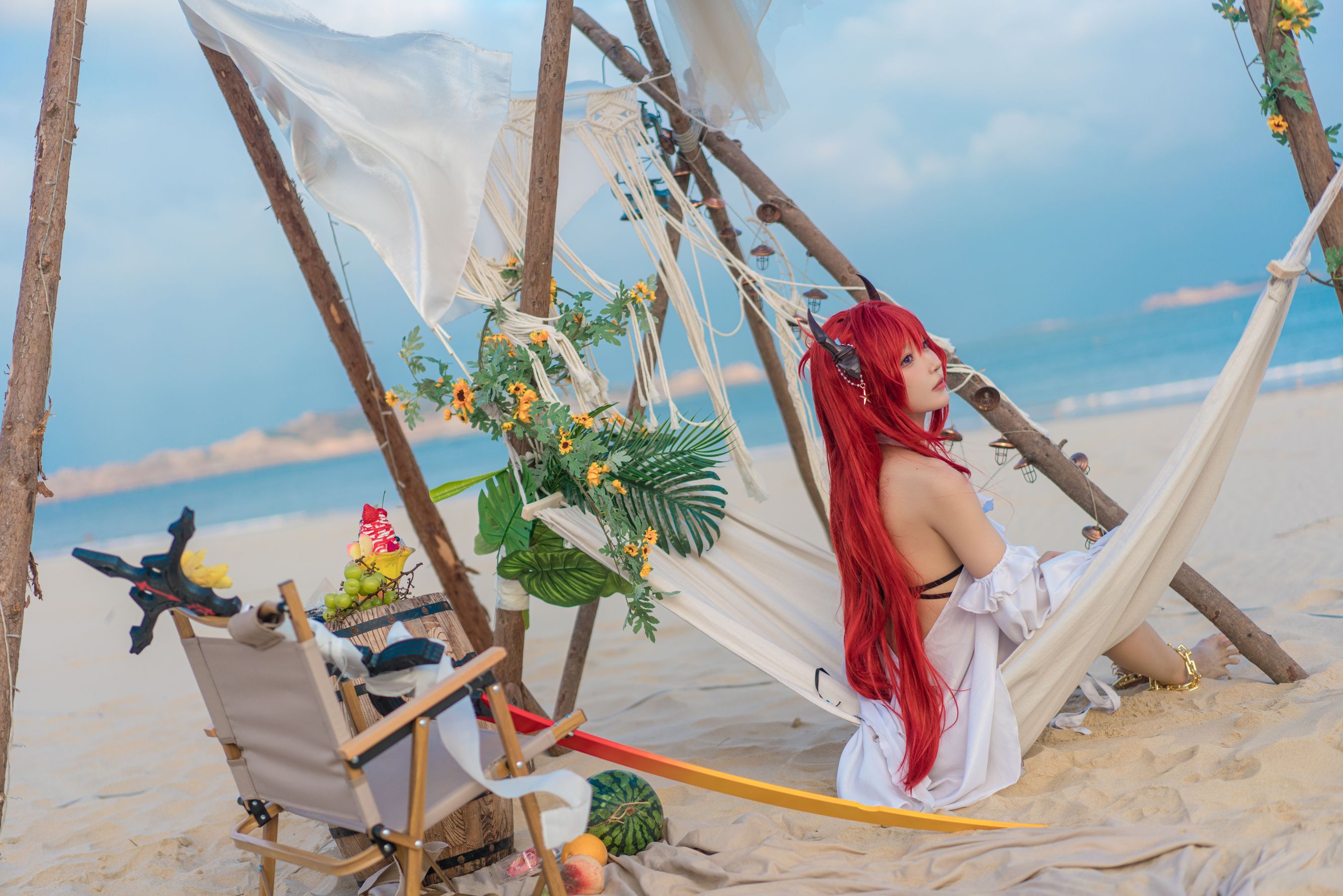 [福利COS] 动漫博主阿包也是兔娘 - 明日方舟 史尔特尔泳装第13张