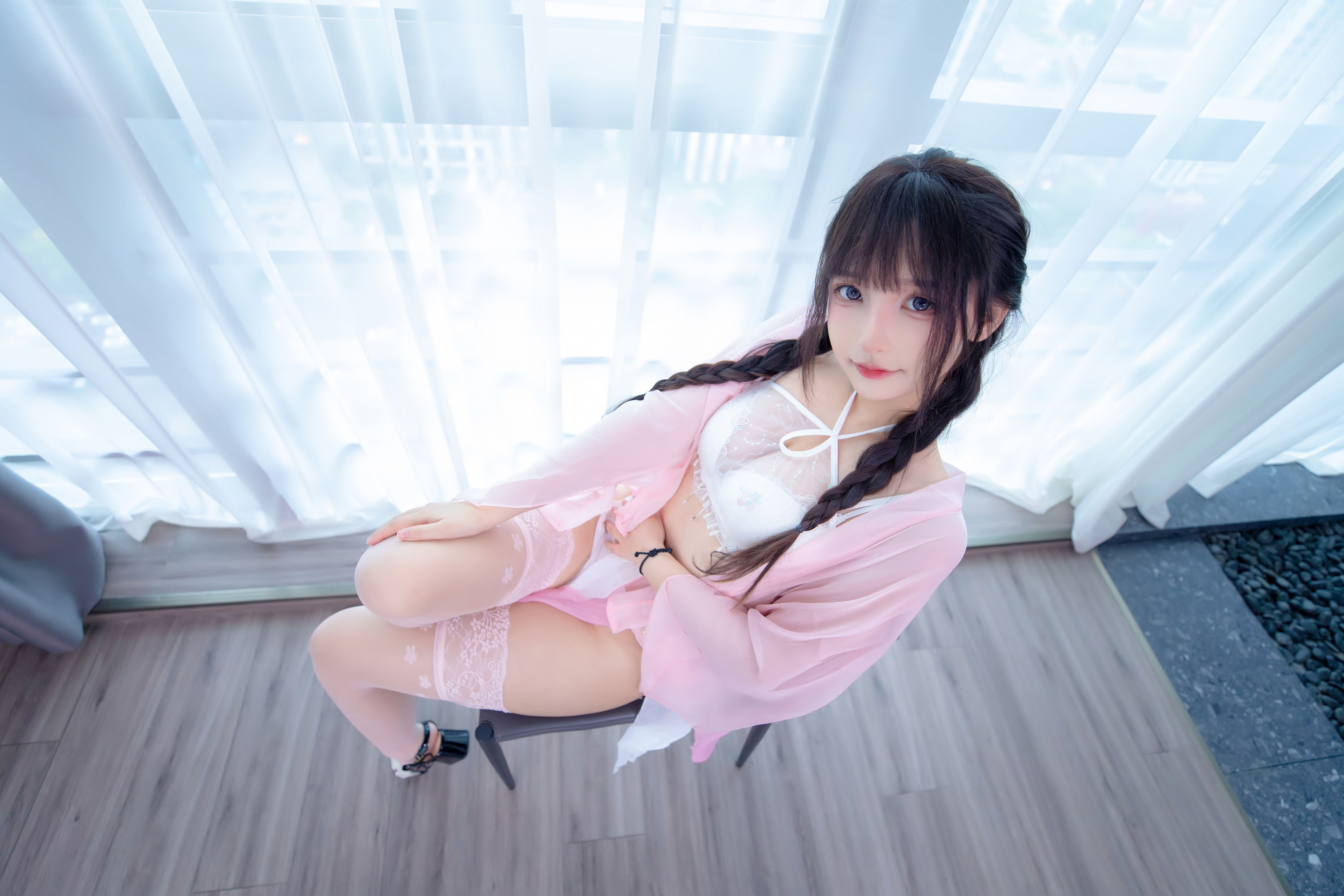 [福利COS] 萝莉神楽板真冬 之桃花潭水第1张