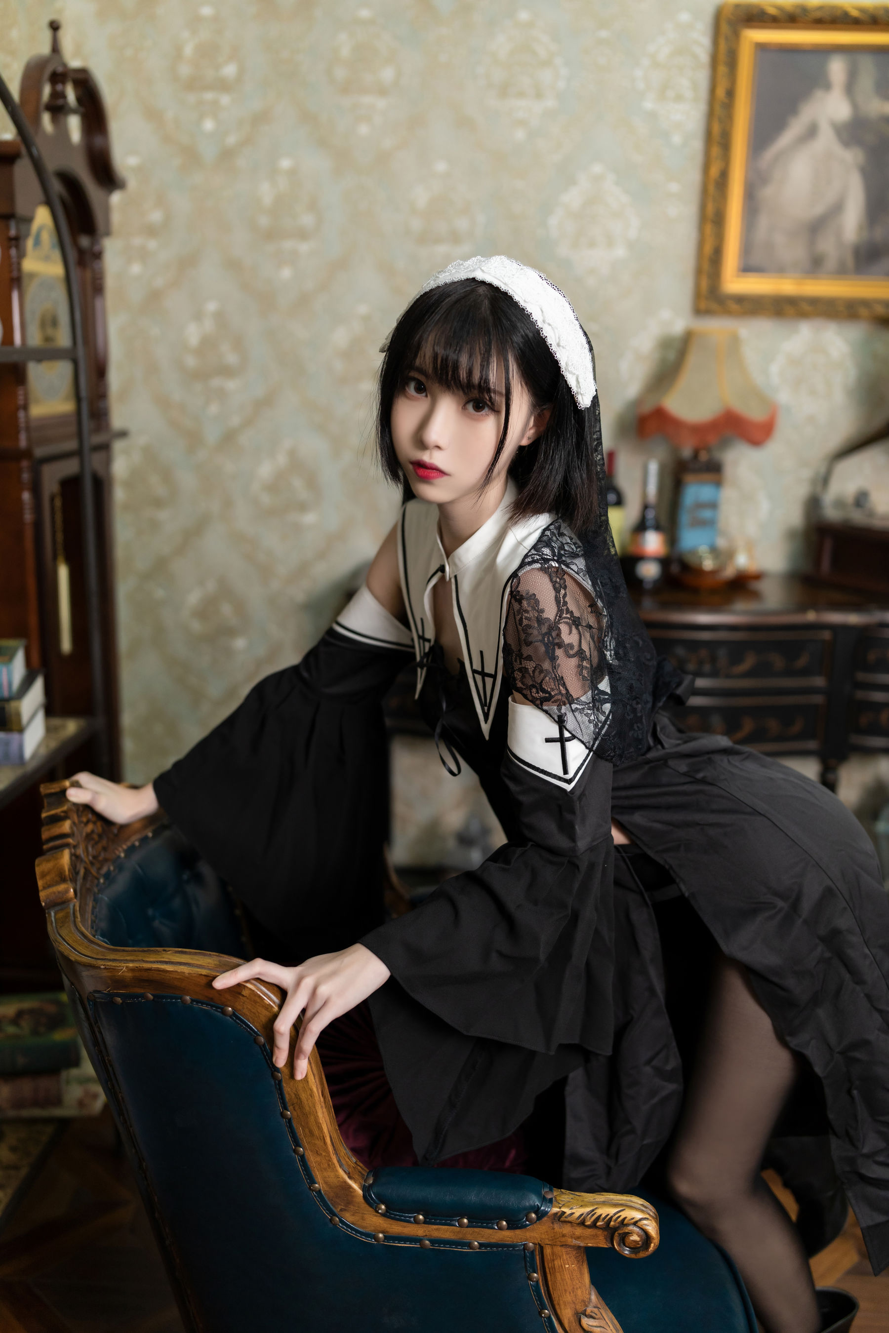 [福利COS] 许岚(叁月life) - 暗黑修女第14张