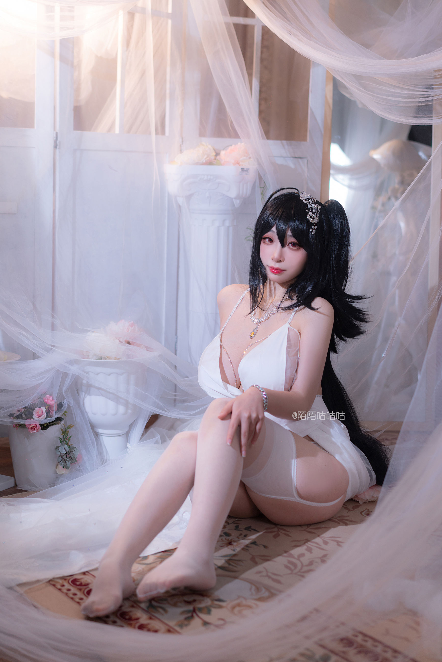 [福利COS] Cosplay美女韶陌陌 - 大凤 婚纱第4张