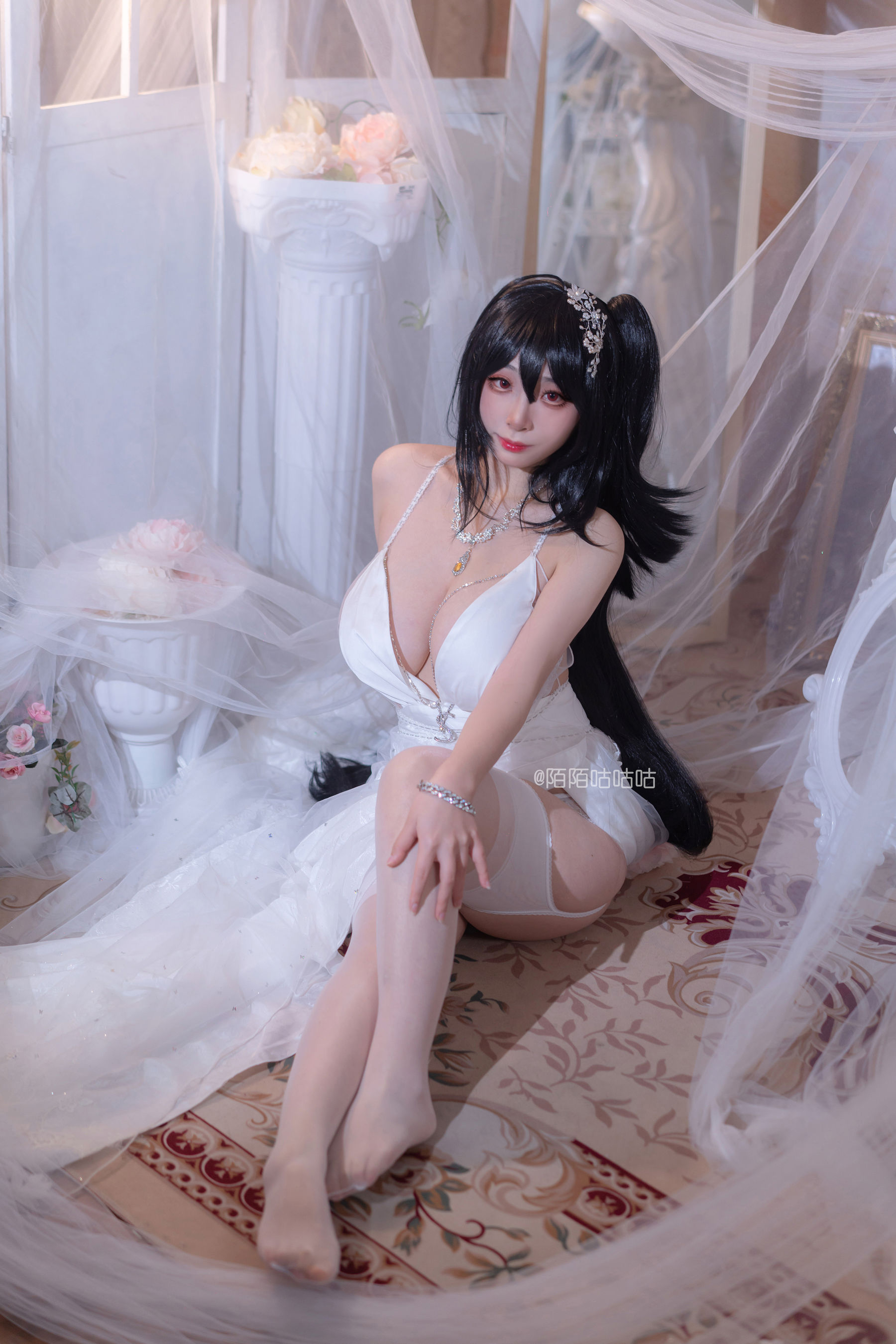[福利COS] Cosplay美女韶陌陌 - 大凤 婚纱第4张