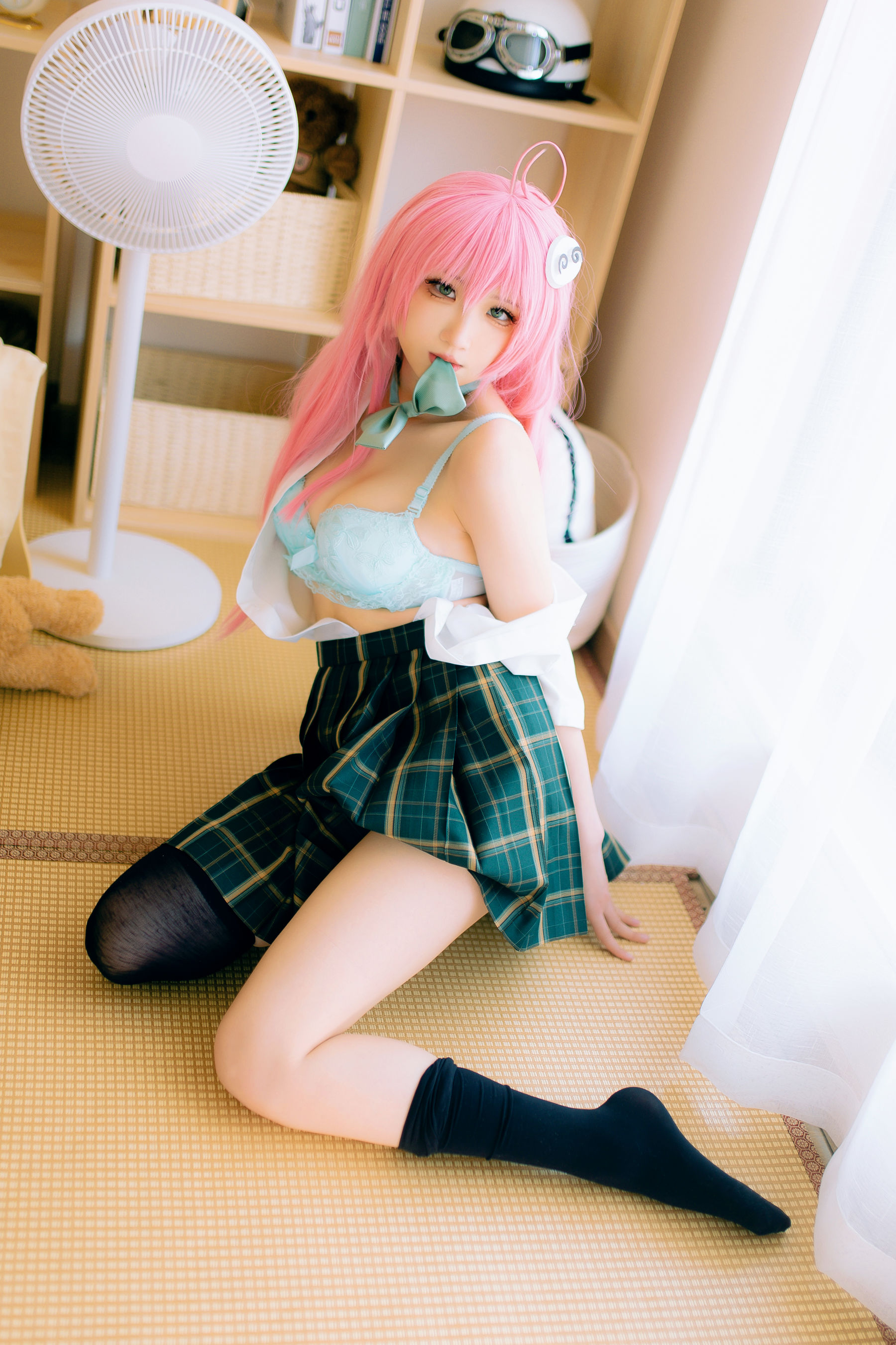 [福利COS] 瓦斯塔亚小龙虾 - 校服第4张