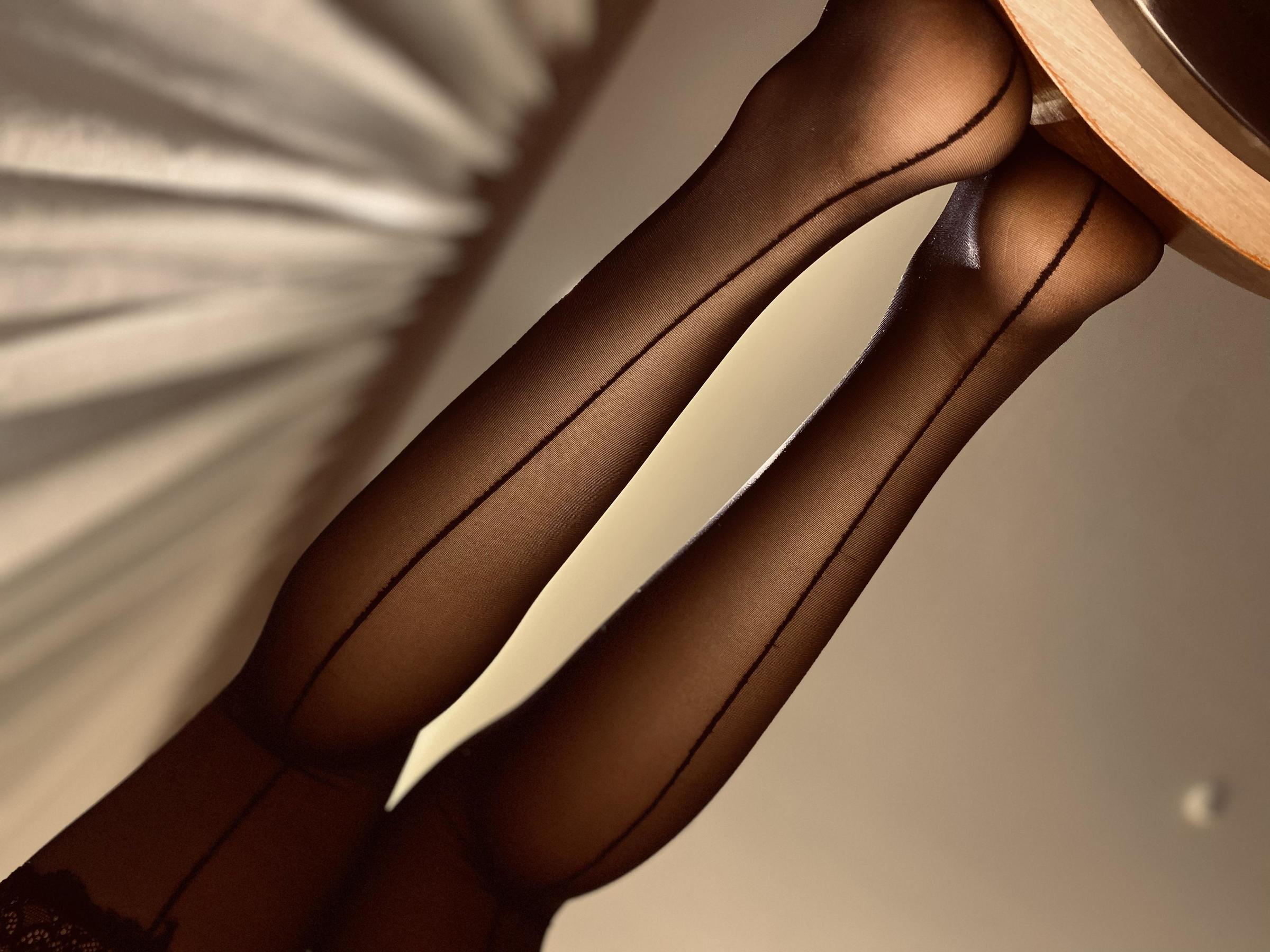 [福利COS] 软妹小九九 丝足微信朋友圈收费资源打包下载2第7张