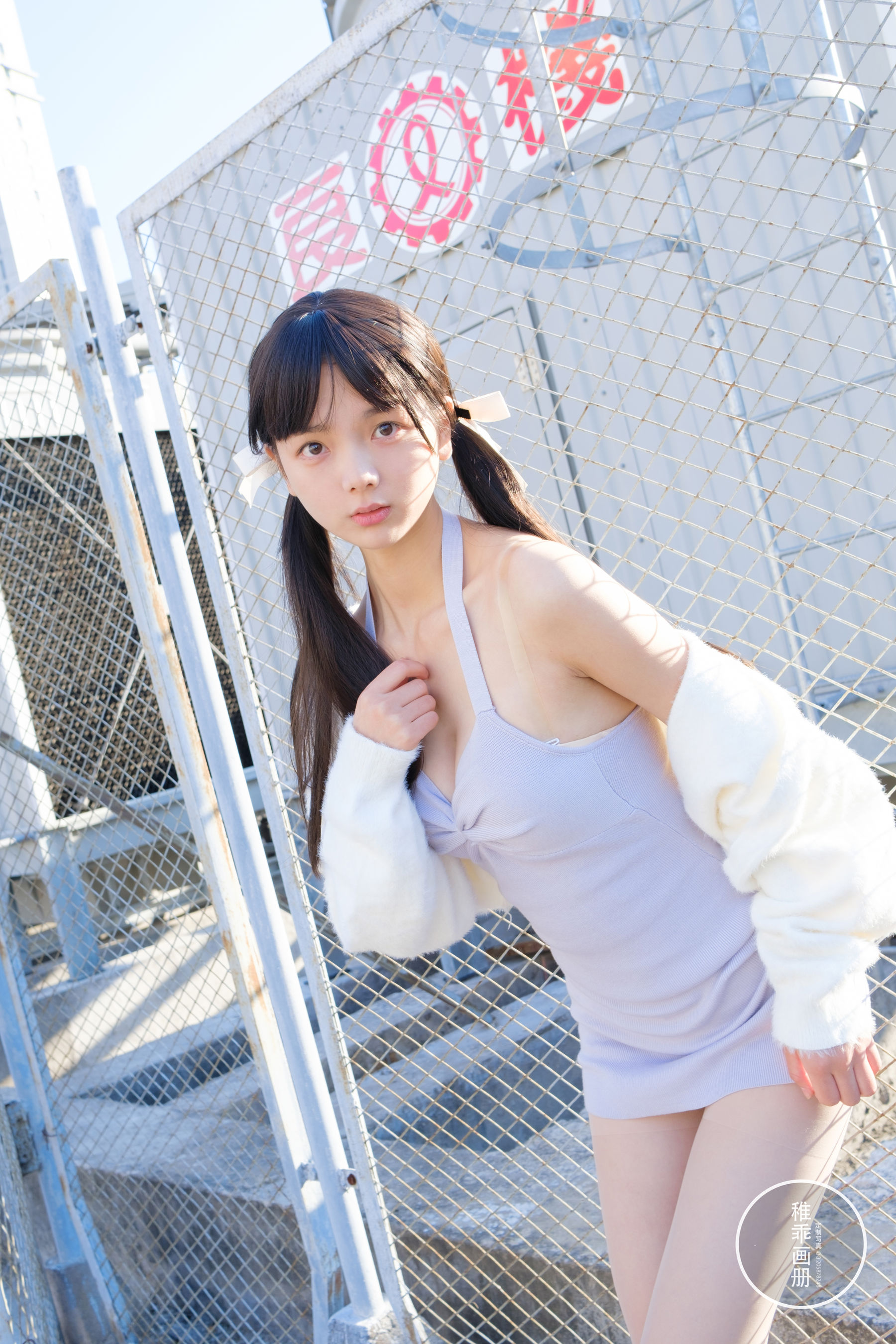 [福利COS] 柴系小乖(稚乖画册) - 夜夜 天台停车场肉丝 Lolita第1张