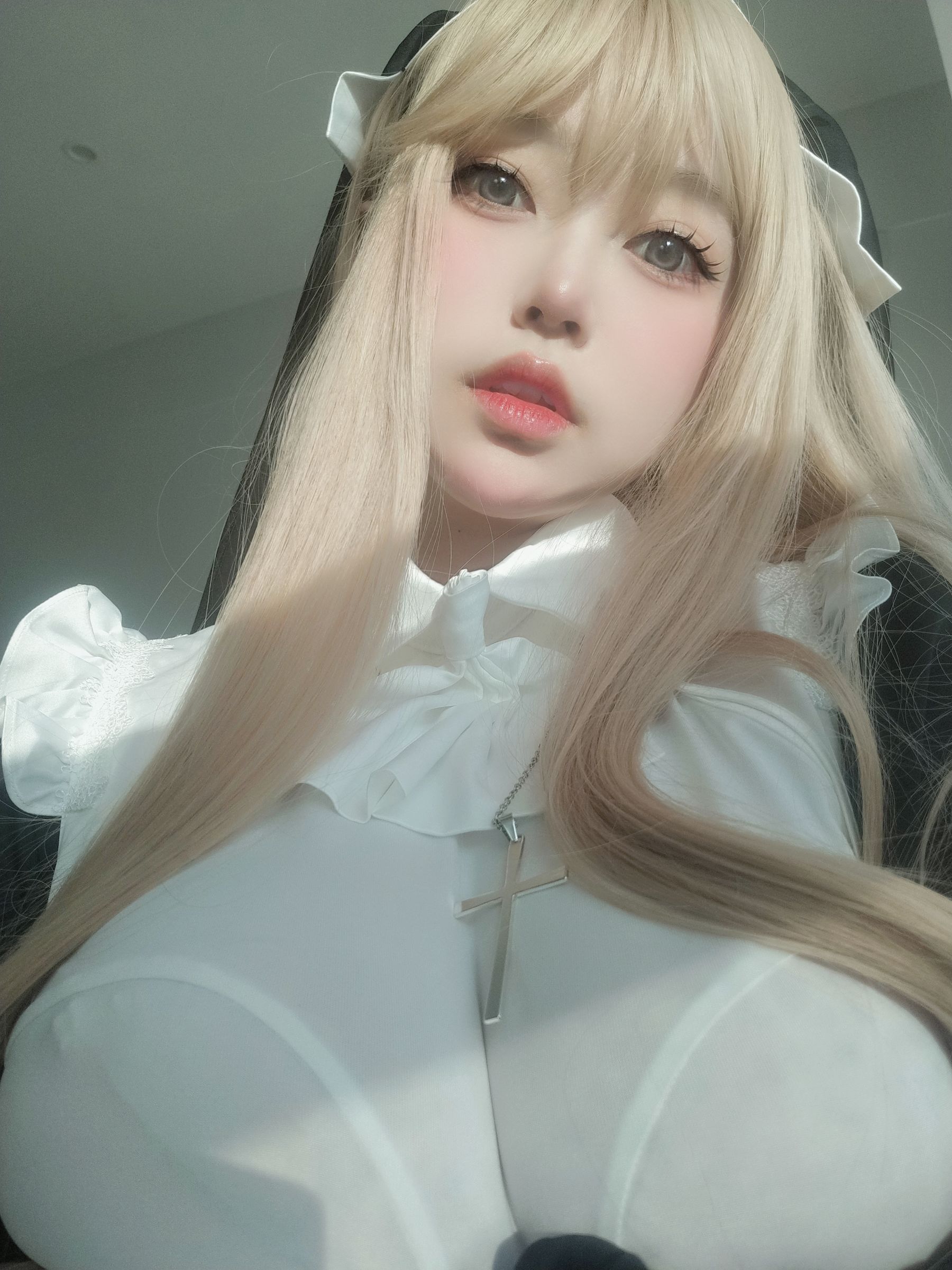 [福利COS] 女主K - 修女第14张
