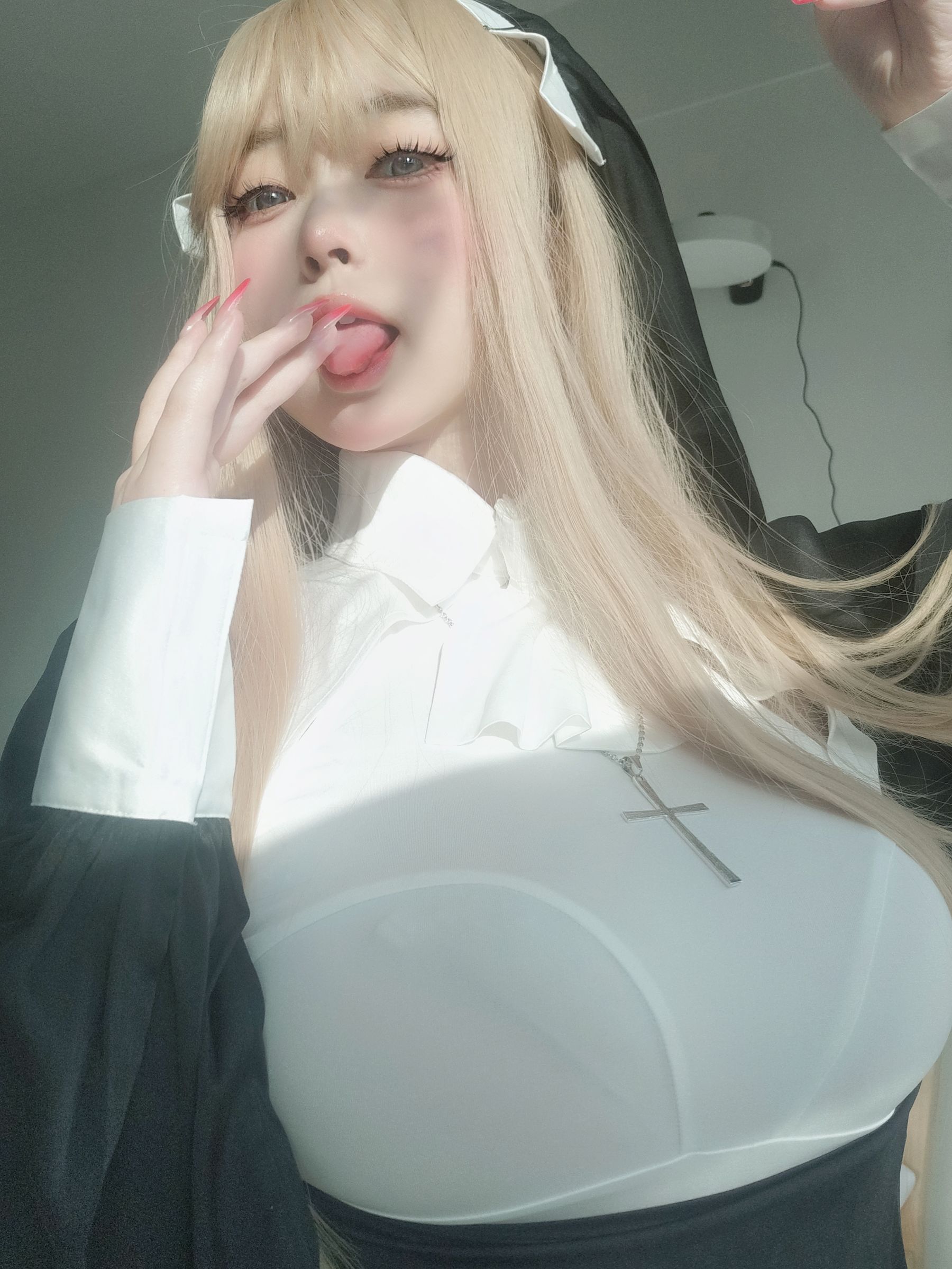 [福利COS] 女主K - 修女第7张