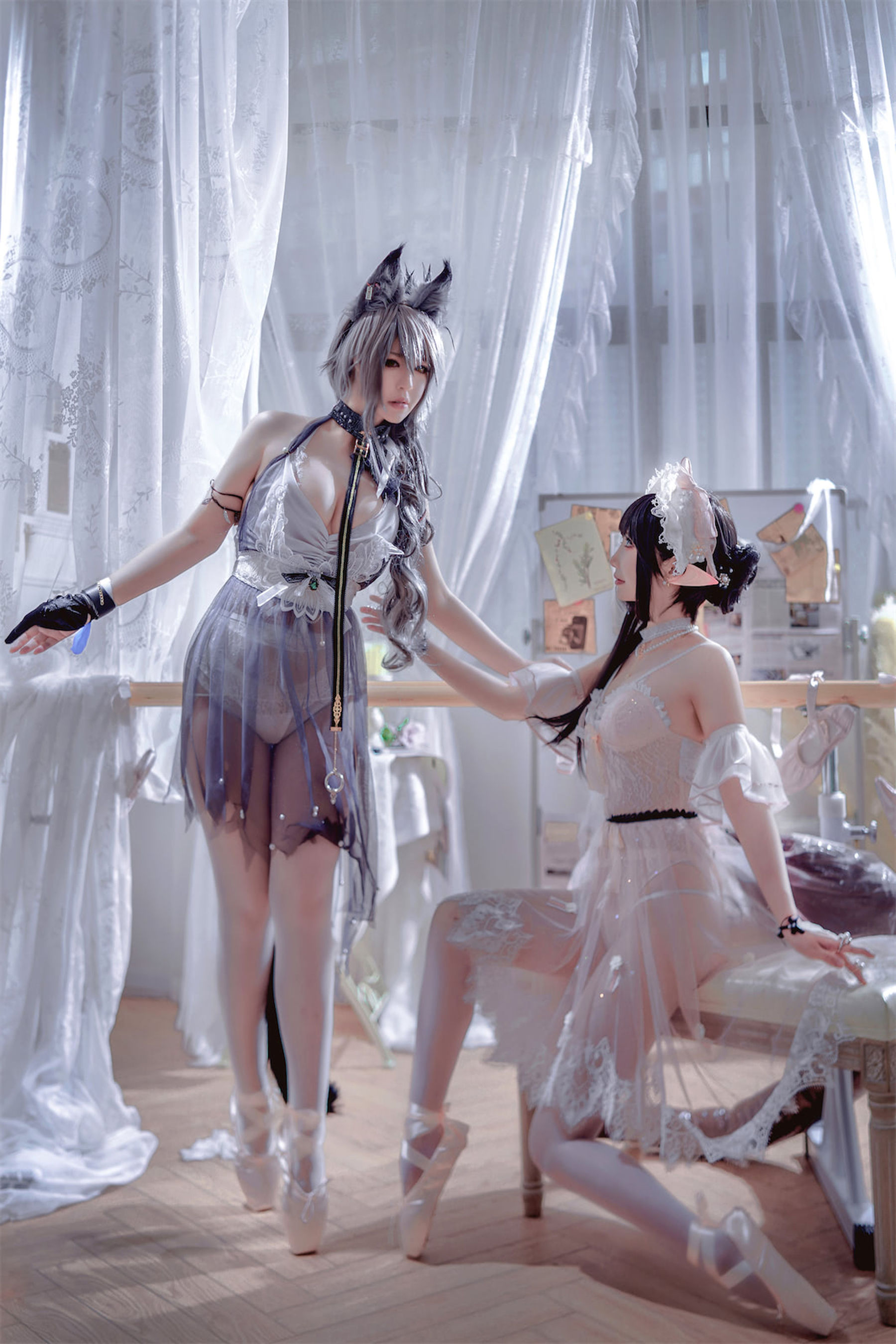 [福利COS] 可爱人气Coser面饼仙儿&amp;amp;半半子 - Arknights 黑x森蚺バレエ第3张