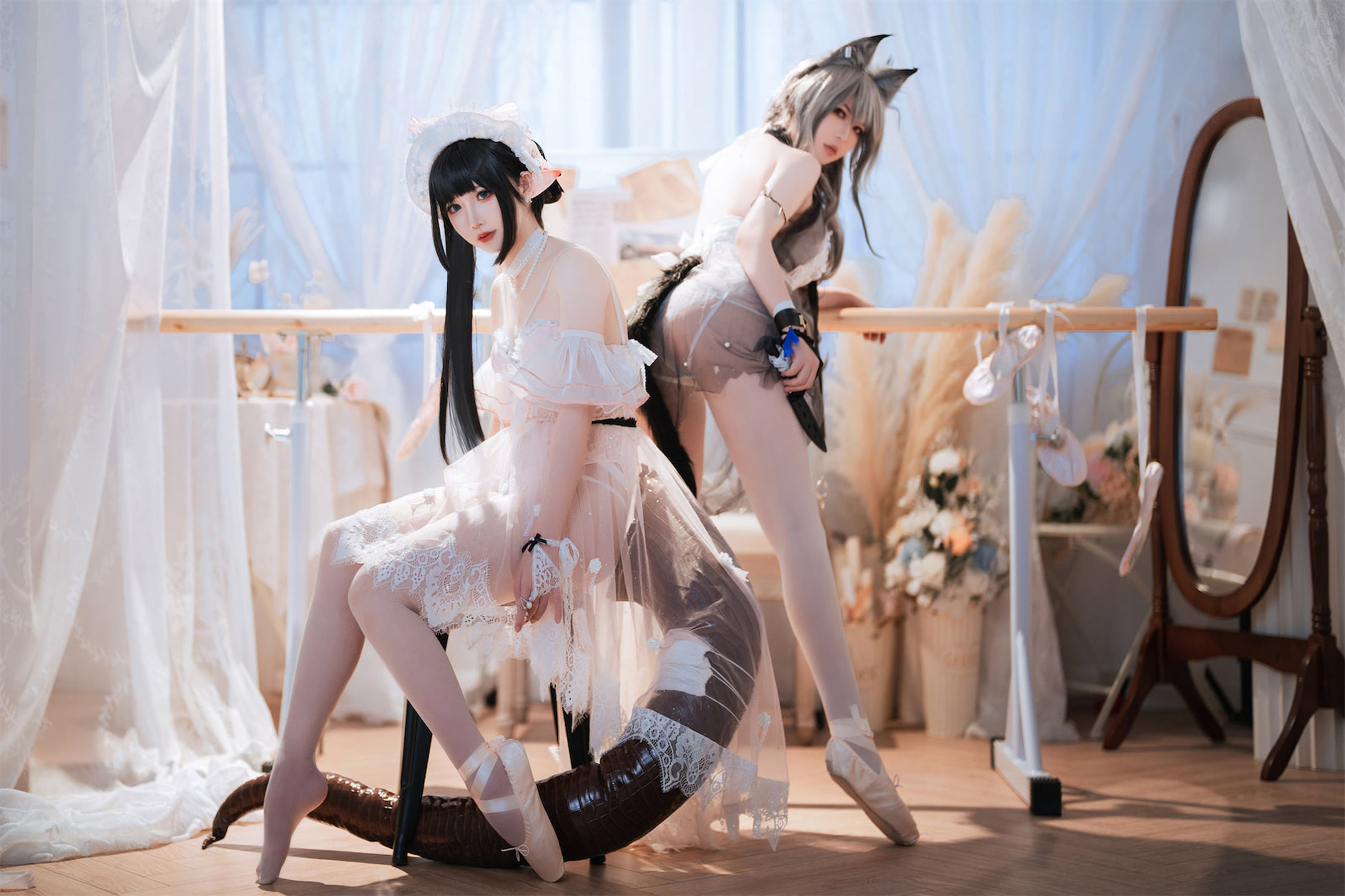 [福利COS] 可爱人气Coser面饼仙儿&amp;amp;半半子 - Arknights 黑x森蚺バレエ第14张