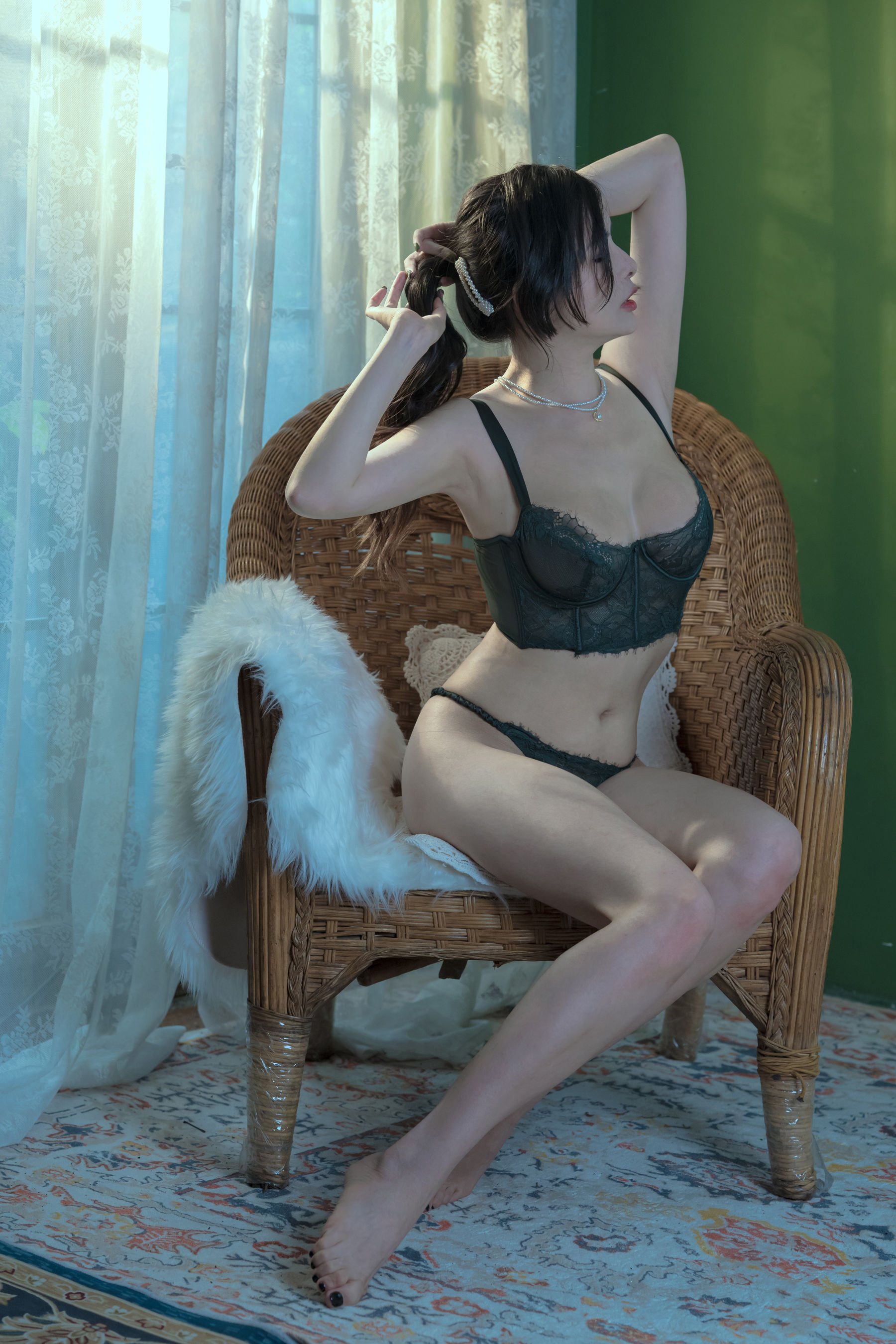 [福利COS] 秋和柯基(夏小秋秋秋) - 绿墙第1张