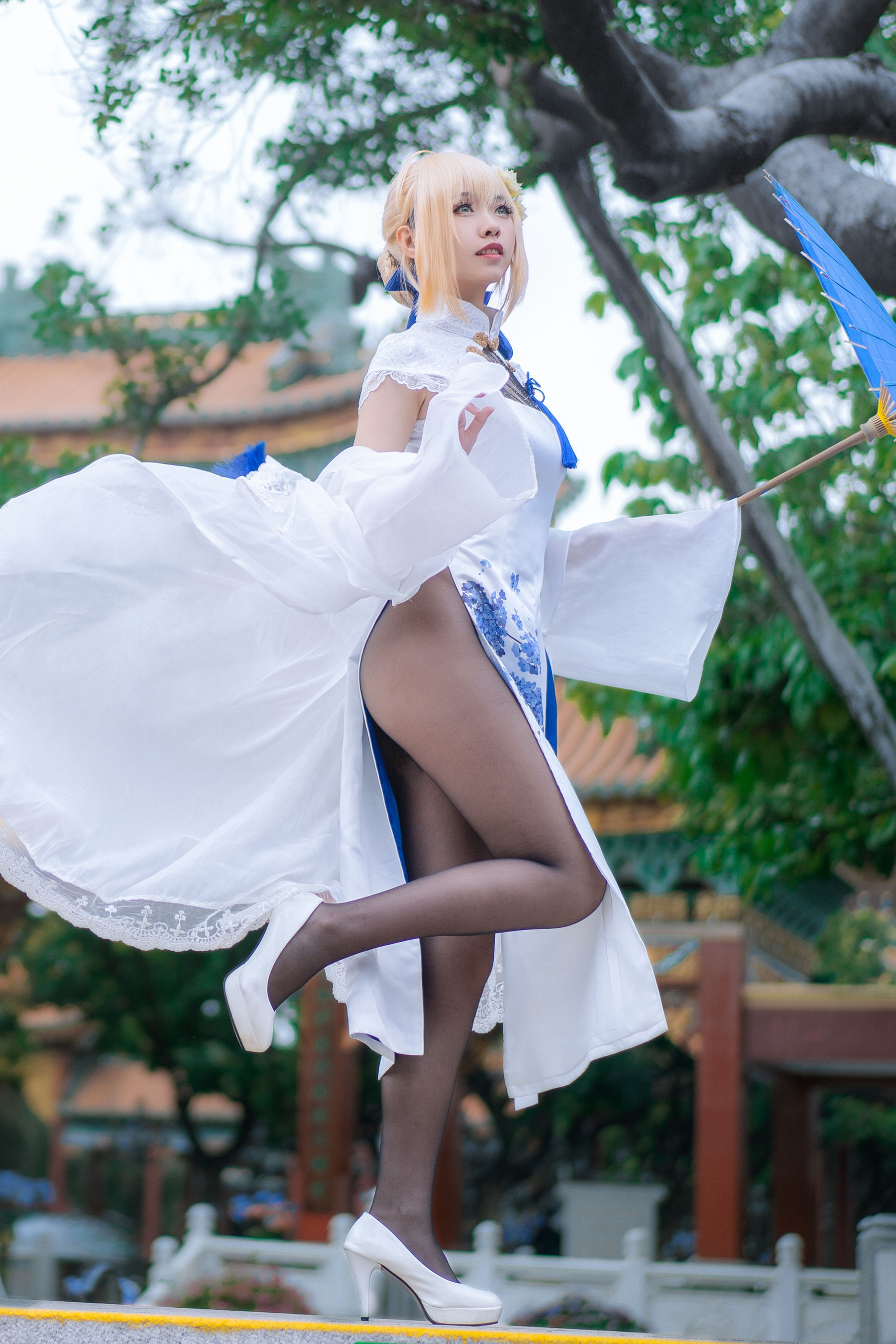 动漫博主大大卷卷小卷 - FGOsaber 四周年旗袍第2张