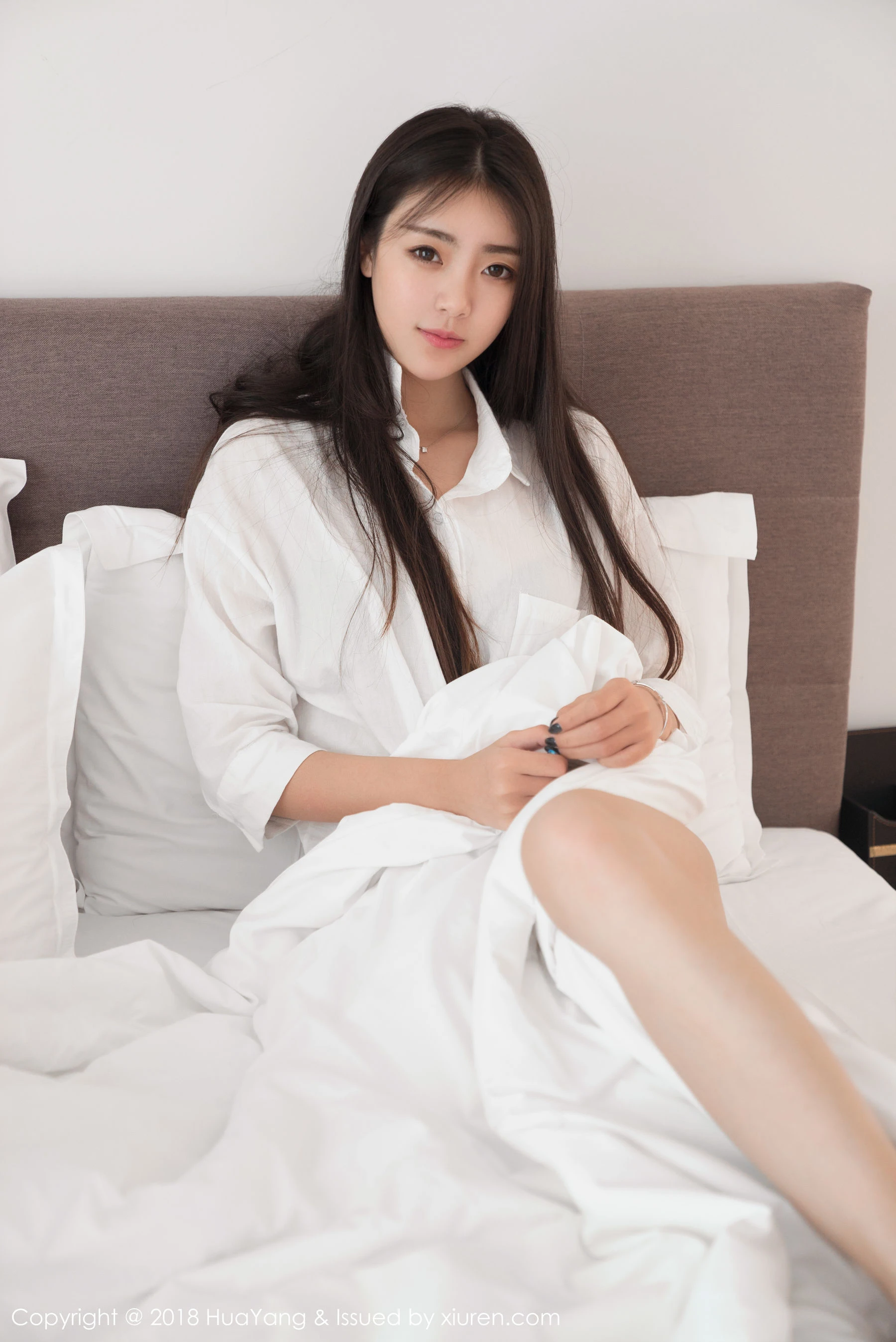 可樂Vicky《毛衣+白衬衫》 花漾 Vol.027第6张