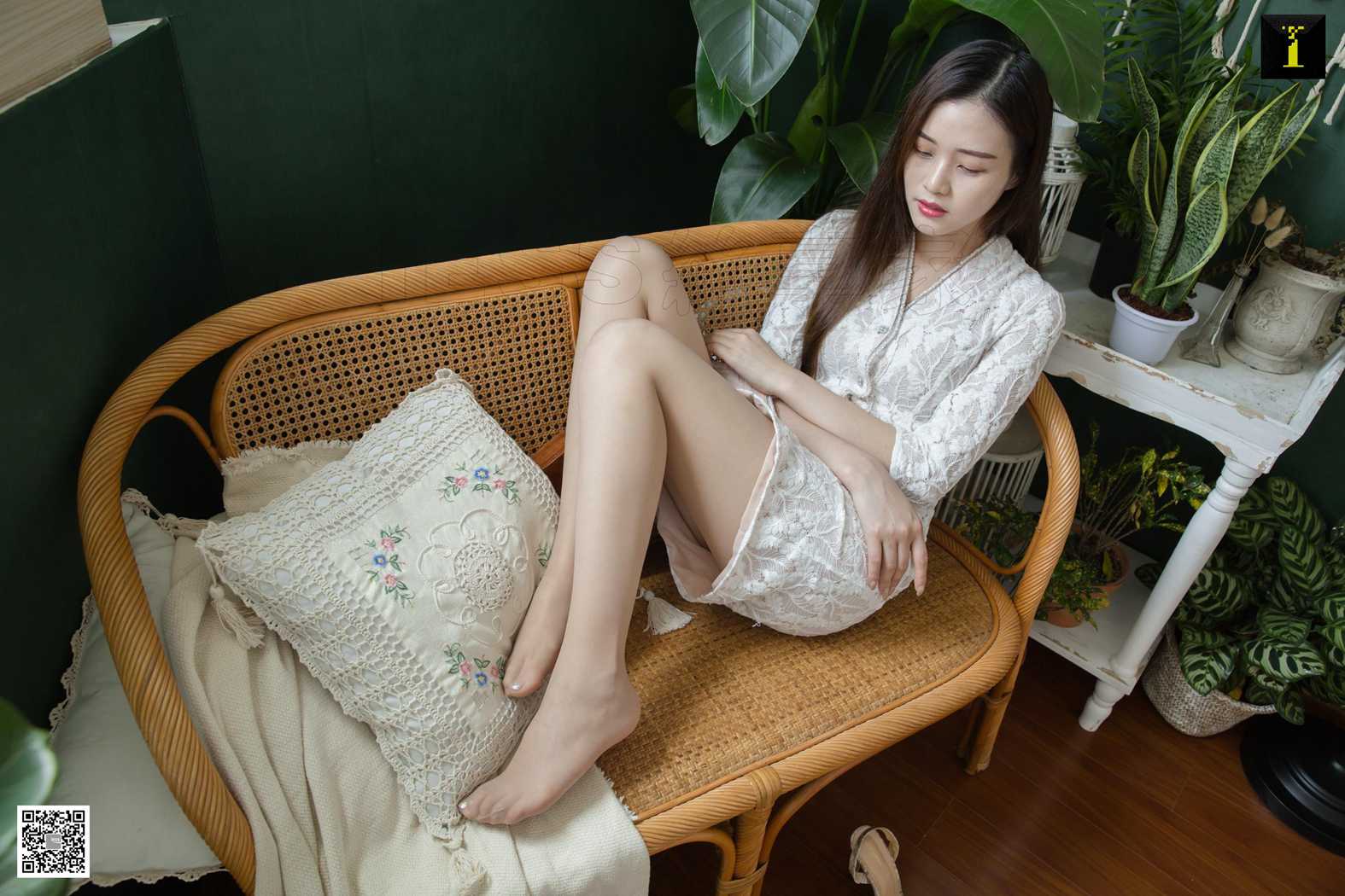 [IESS异思趣向] 2019.07.10 丝享家525：《光与影下的九妹》九妹 在现浏览第10张